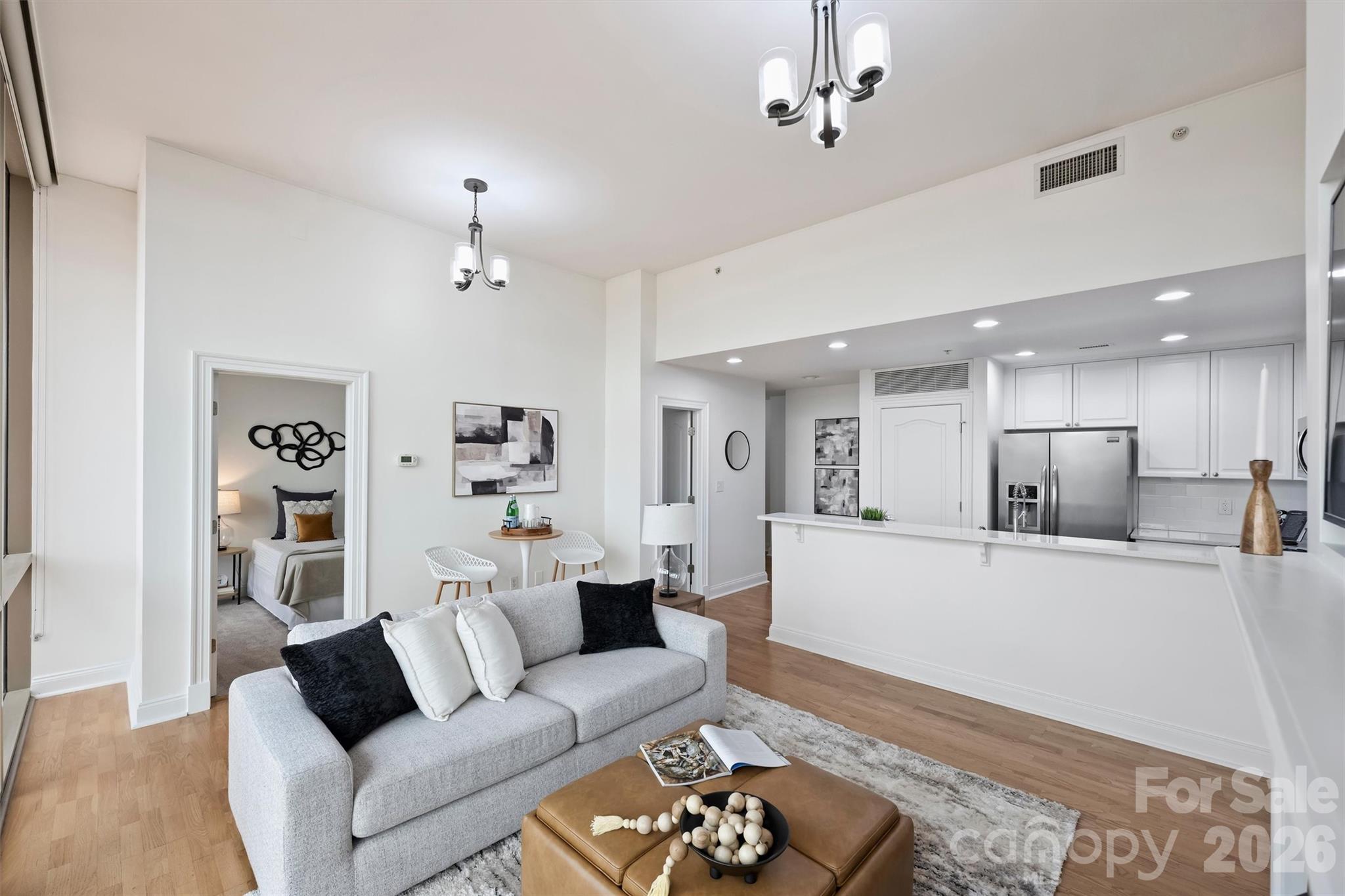315 Arlington Avenue 504 Property Photo 18