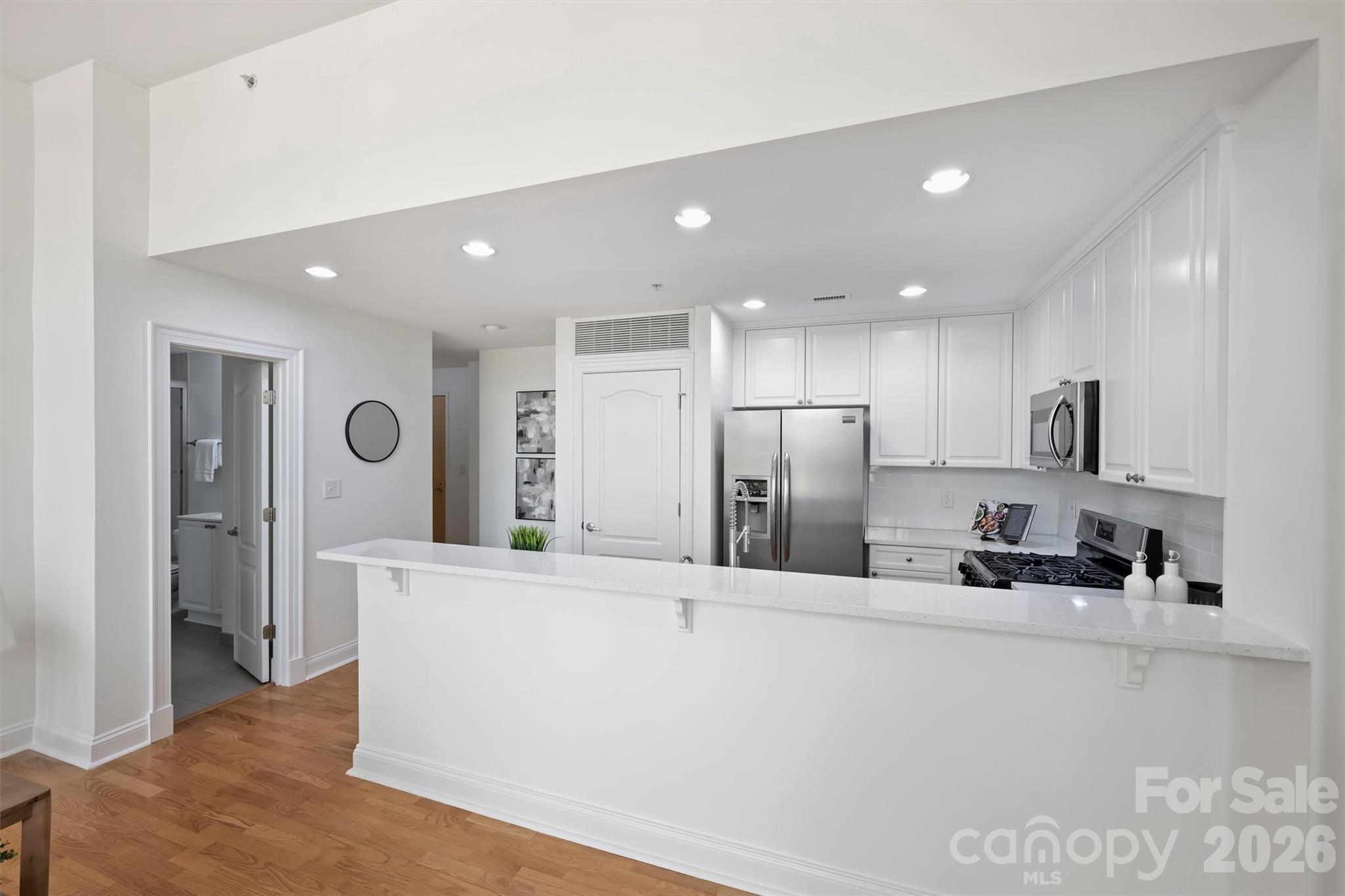 315 Arlington Avenue 504 Property Photo 20