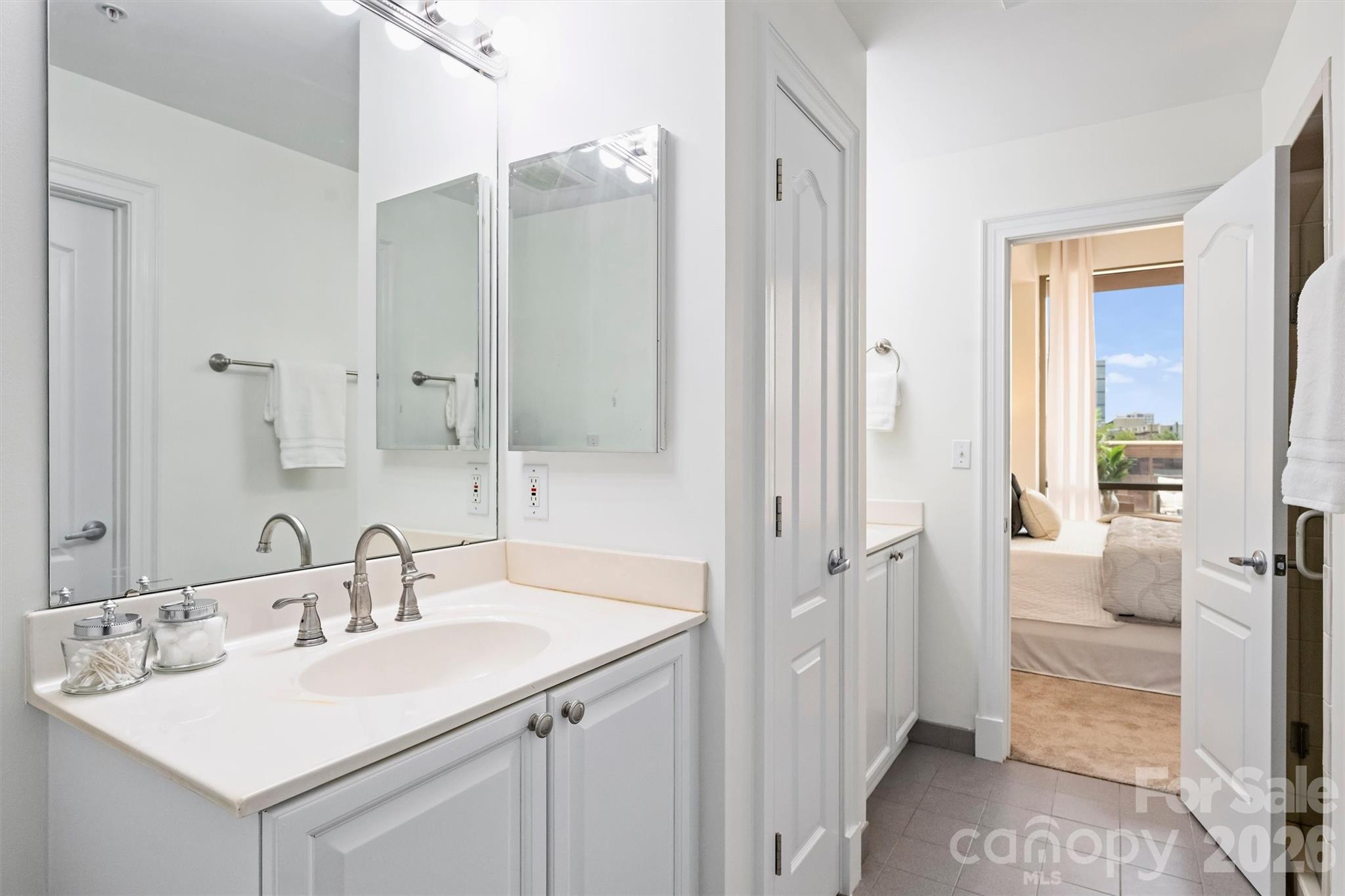 315 Arlington Avenue 504 Property Photo 26