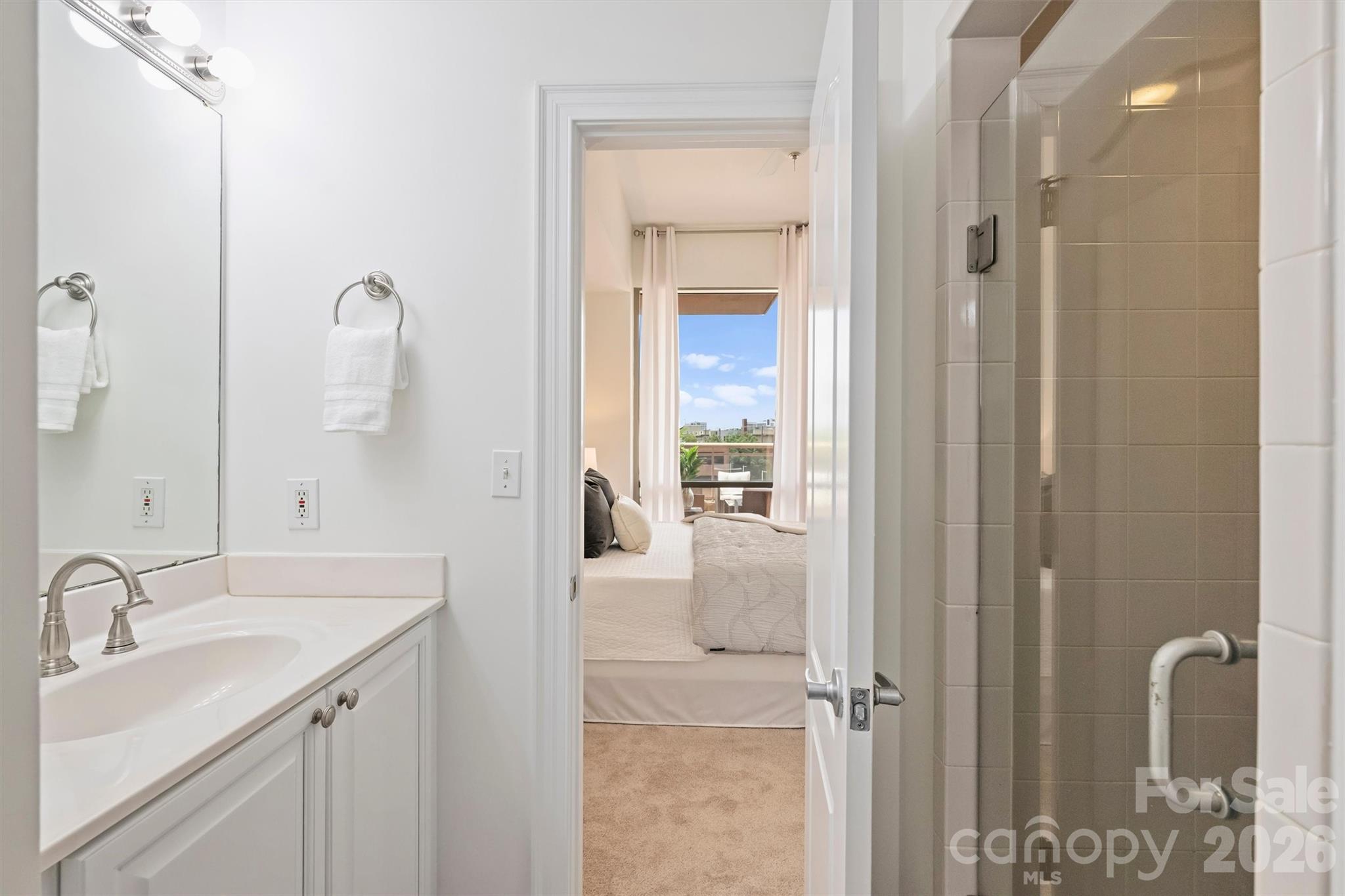 315 Arlington Avenue 504 Property Photo 27