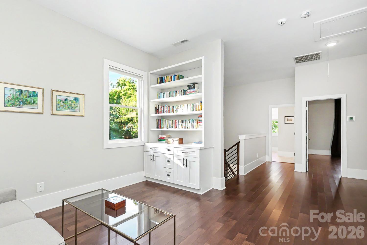 720 E 17th Street Property Photo 19