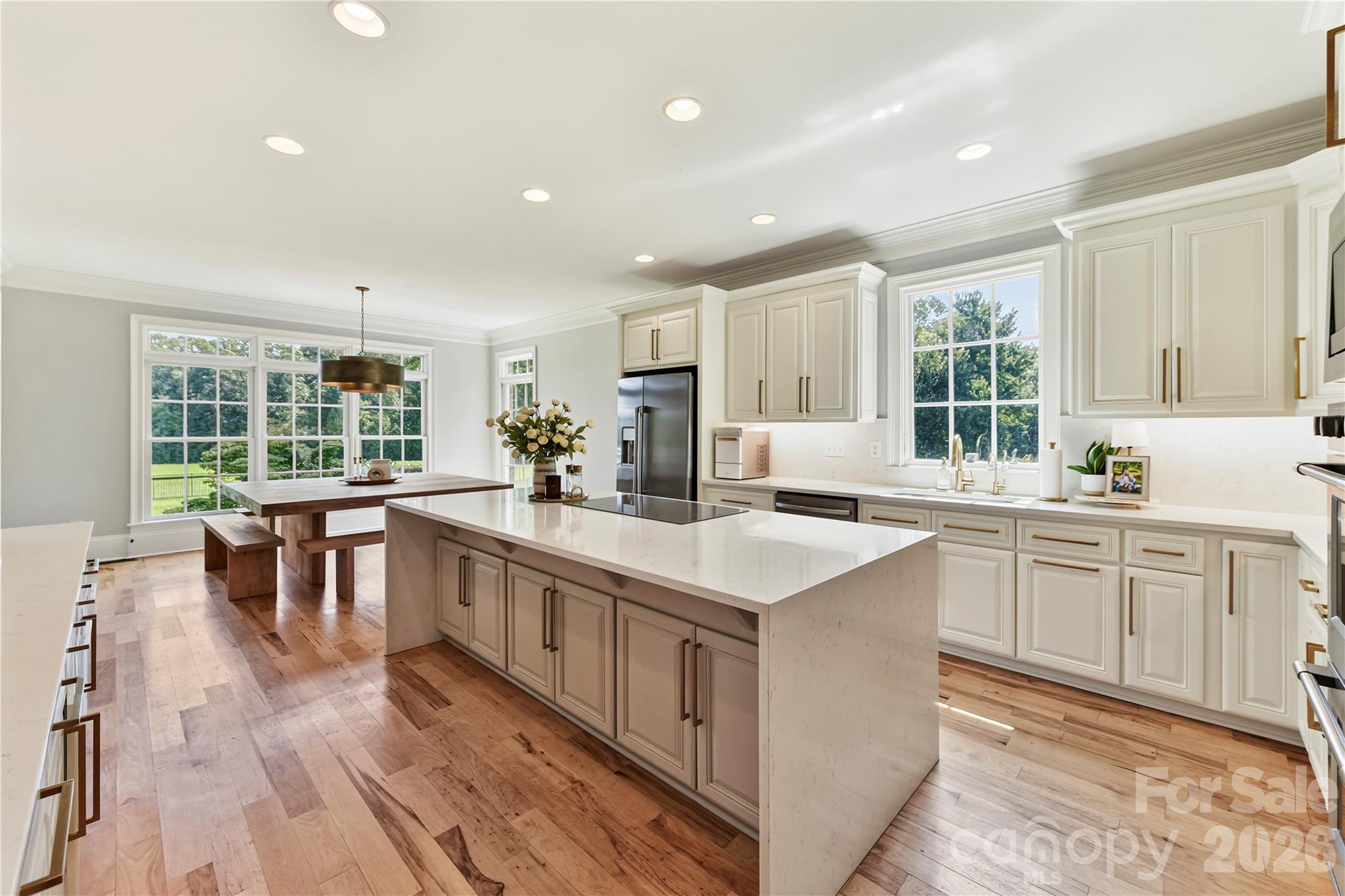 7275 Flowes Store Road Property Photo 3