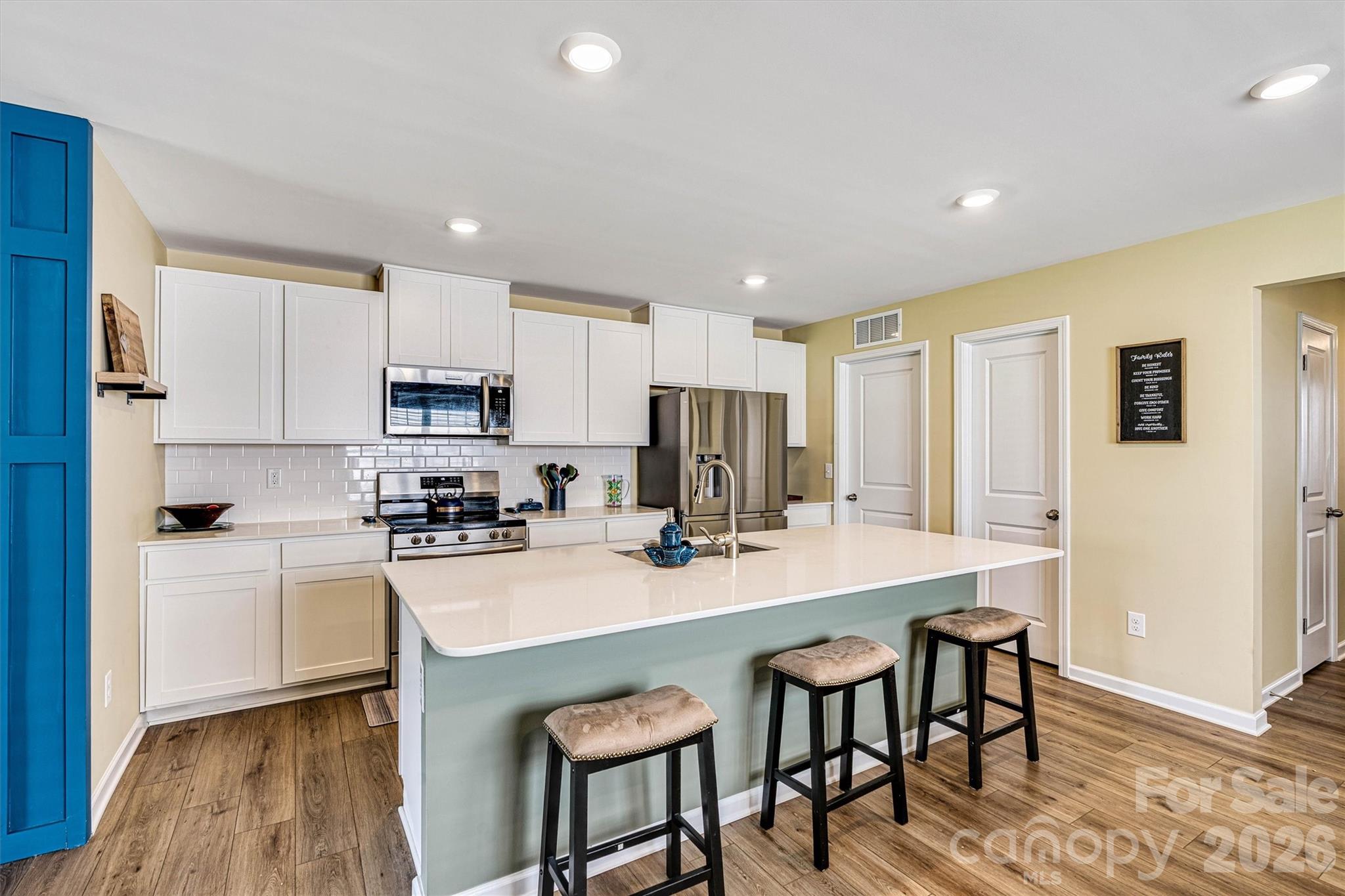 2913 Legacy Ridge Lane Property Photo 7