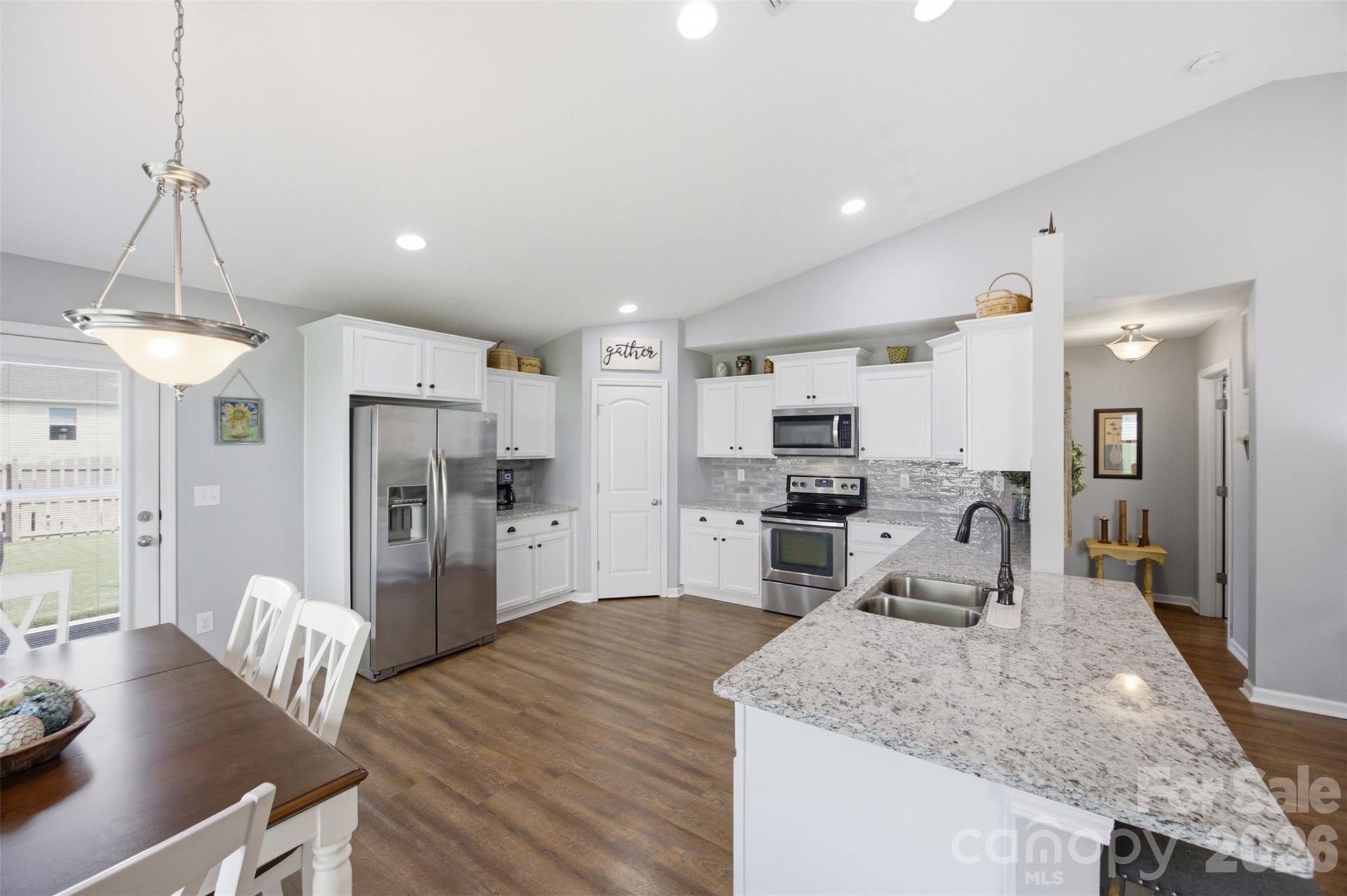 5716 Piney Pointe Drive Property Photo 9