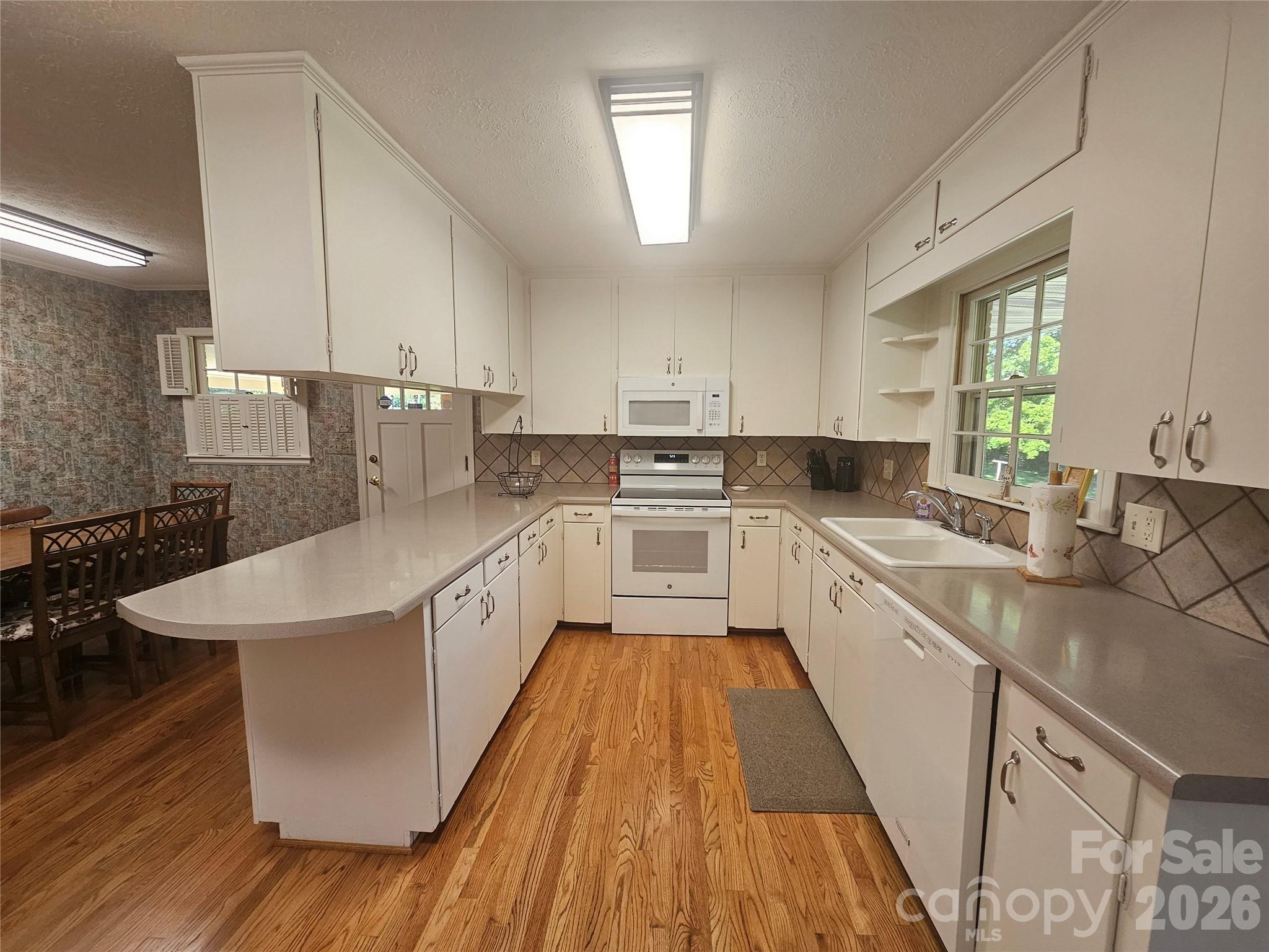 524 Country Club Circle Property Photo 11
