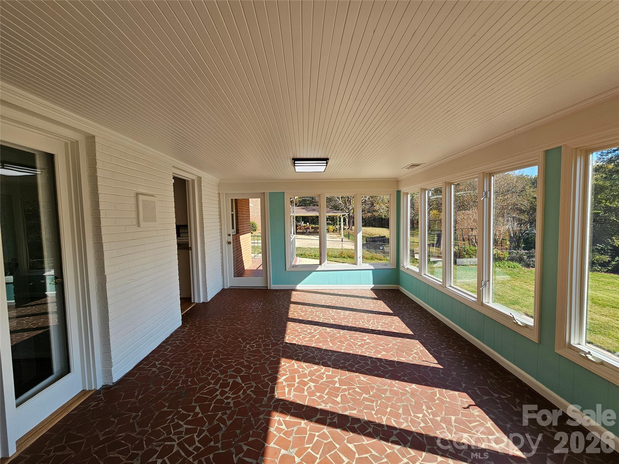 524 Country Club Circle Property Photo 12