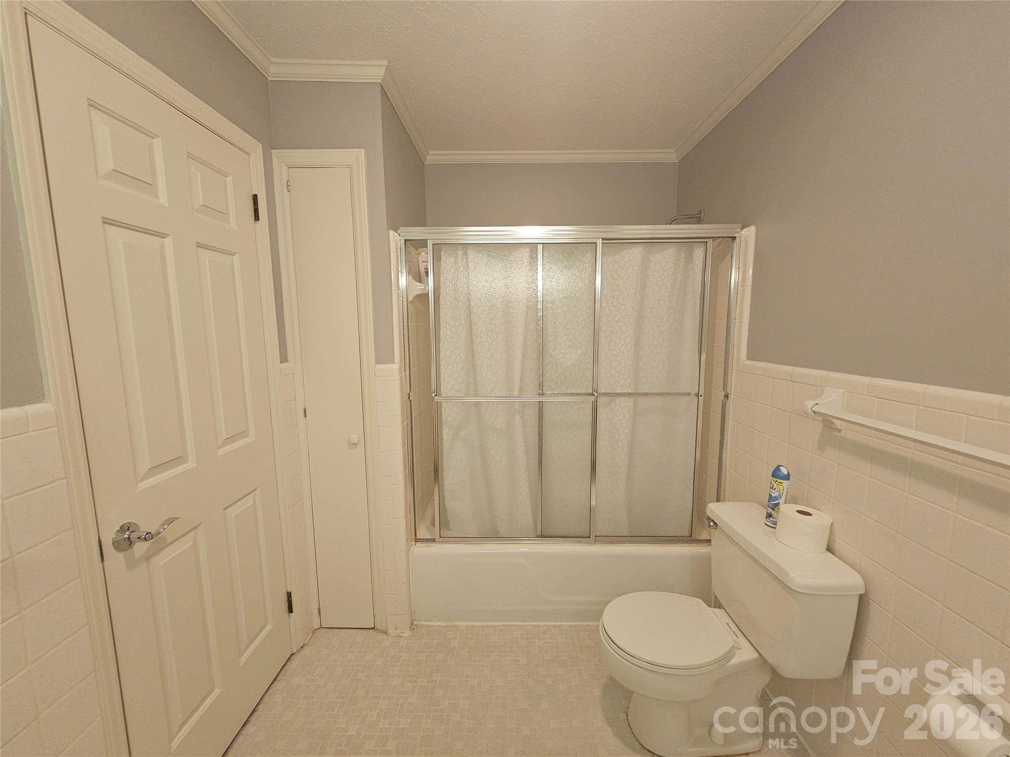 524 Country Club Circle Property Photo 18