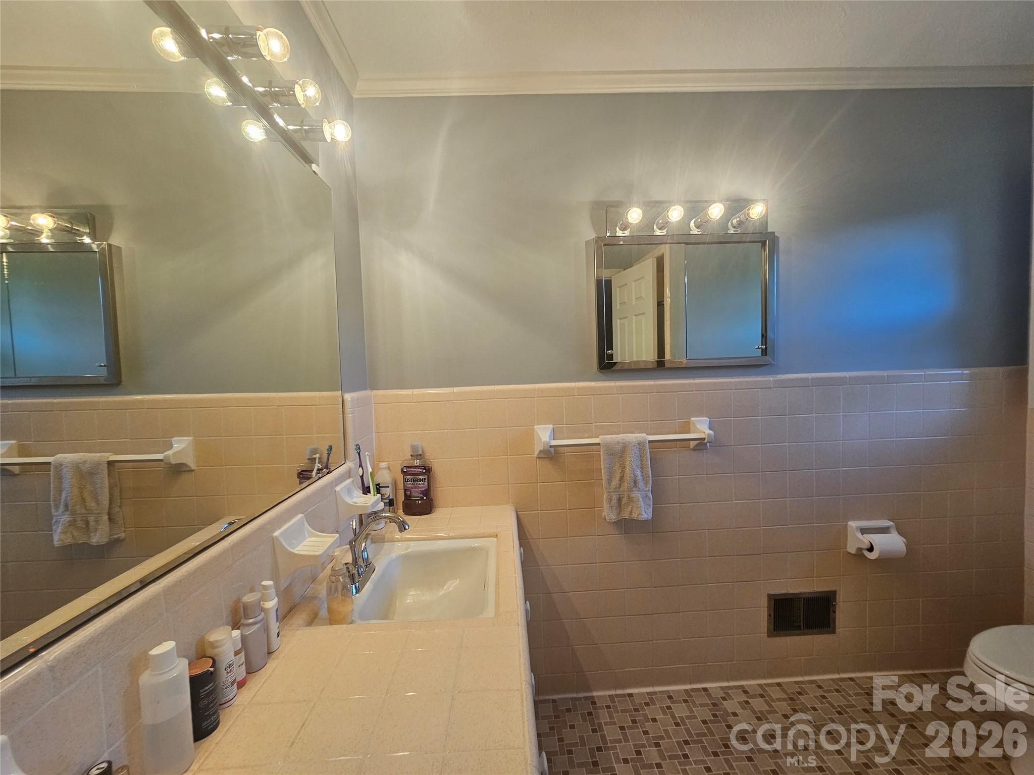 524 Country Club Circle Property Photo 26