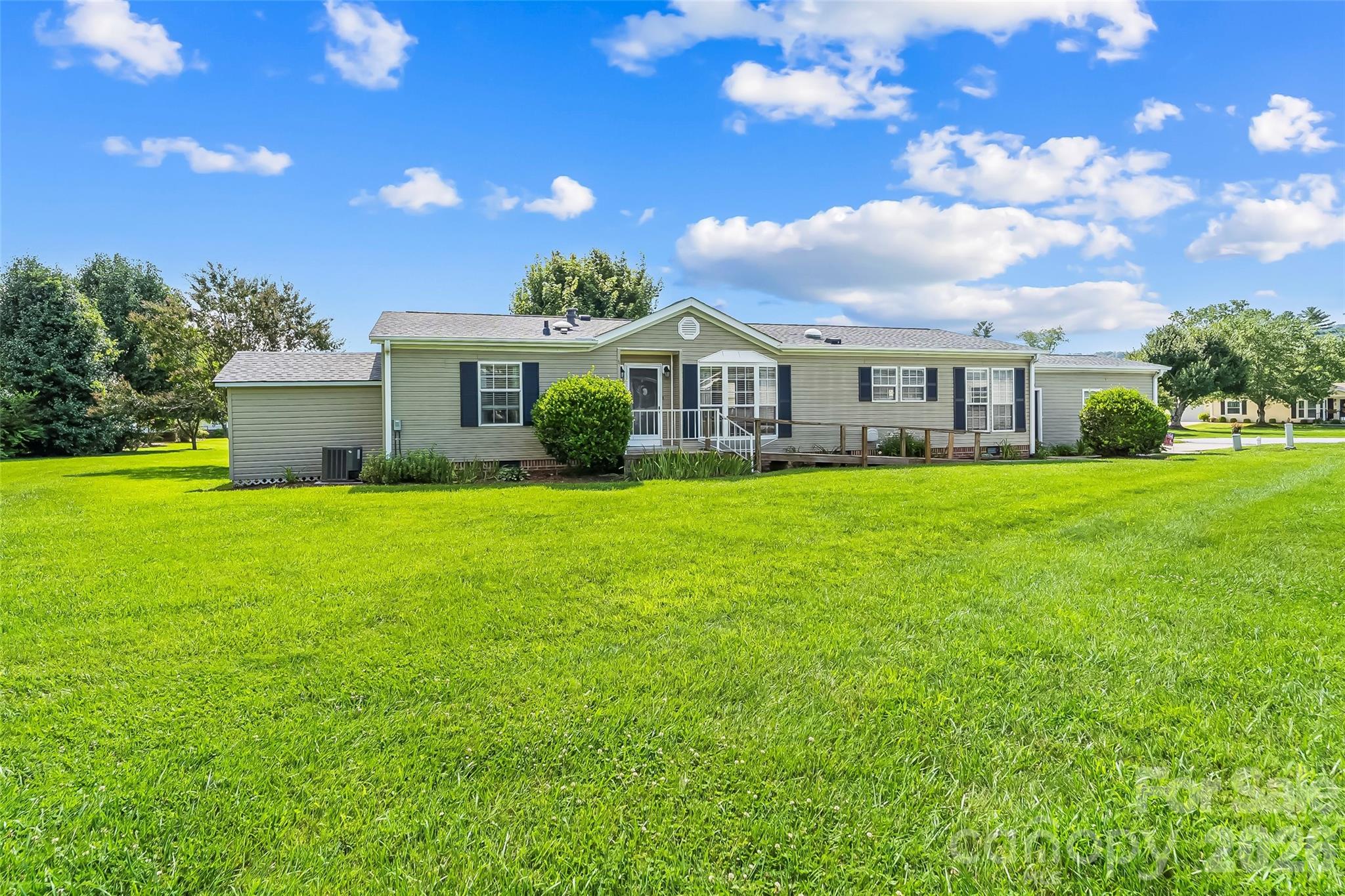 208 Red Birch Court Property Photo 1