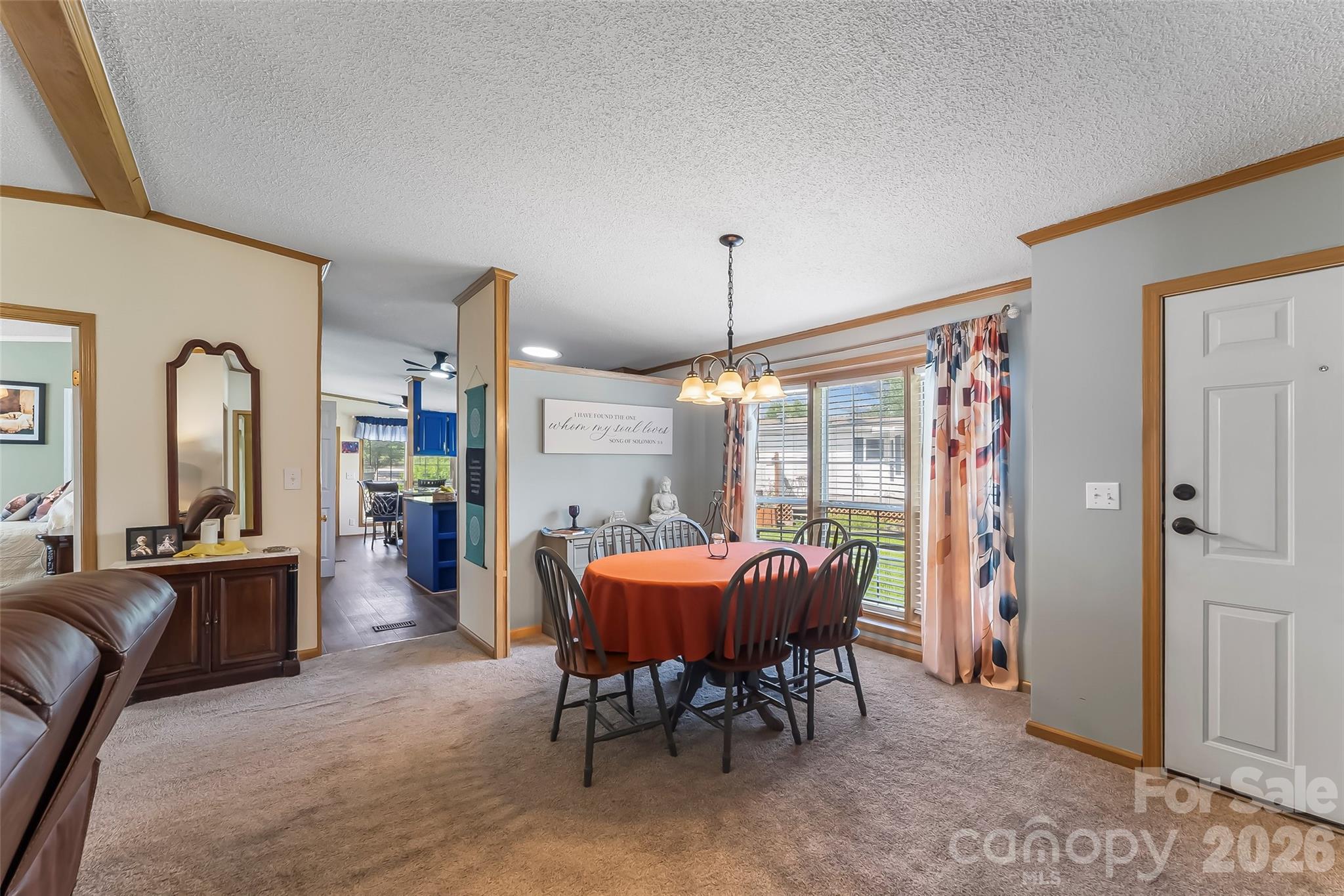 208 Red Birch Court Property Photo 4