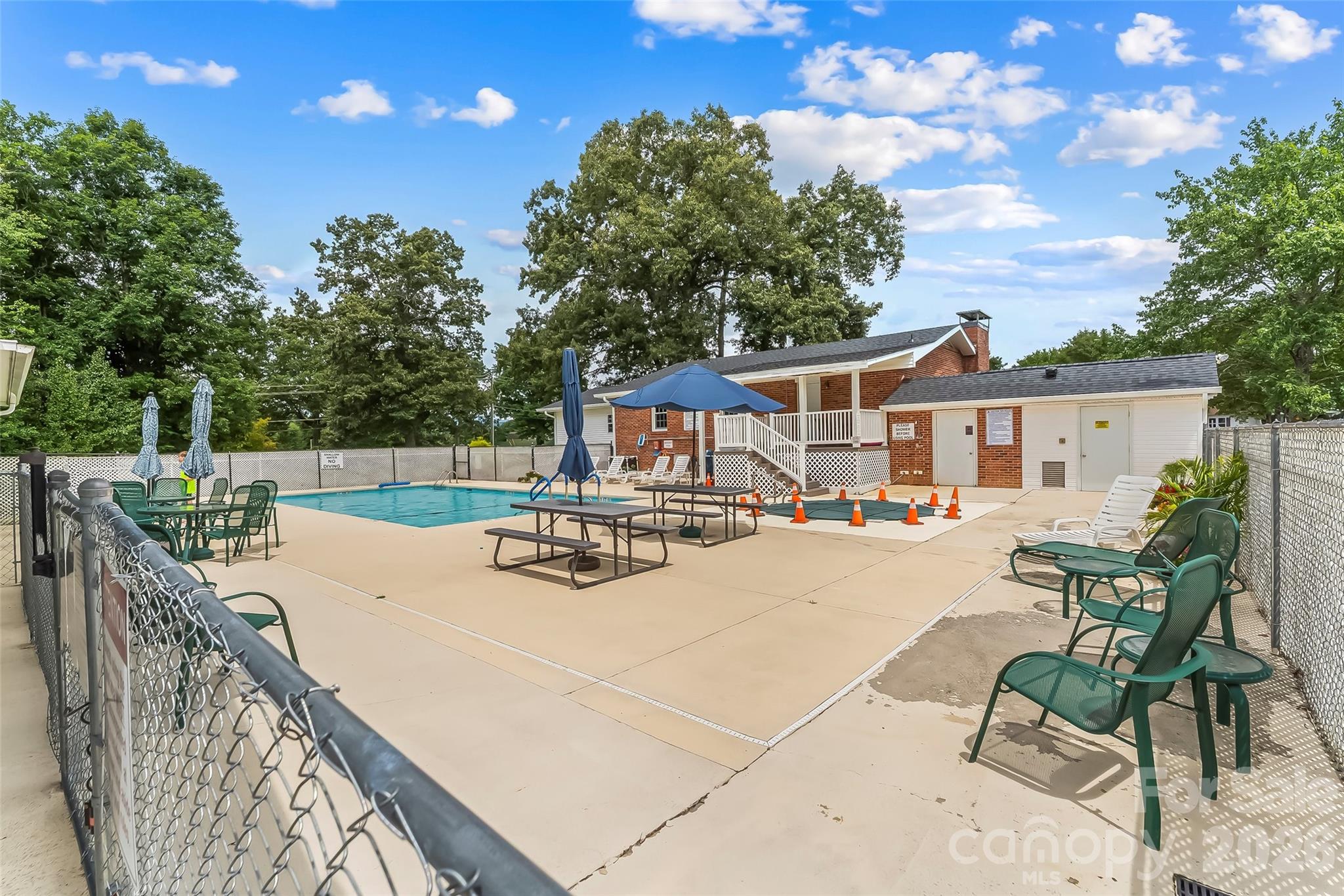 208 Red Birch Court Property Photo 25
