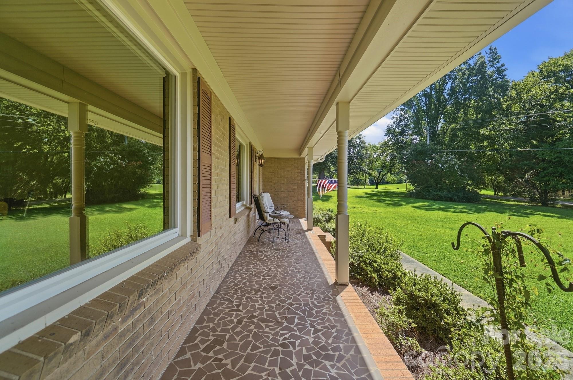 15513 Thompson Road Property Photo 6