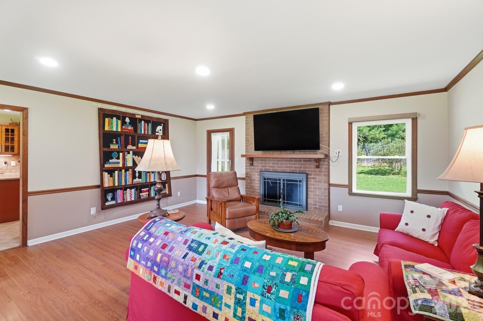 15513 Thompson Road Property Photo 9