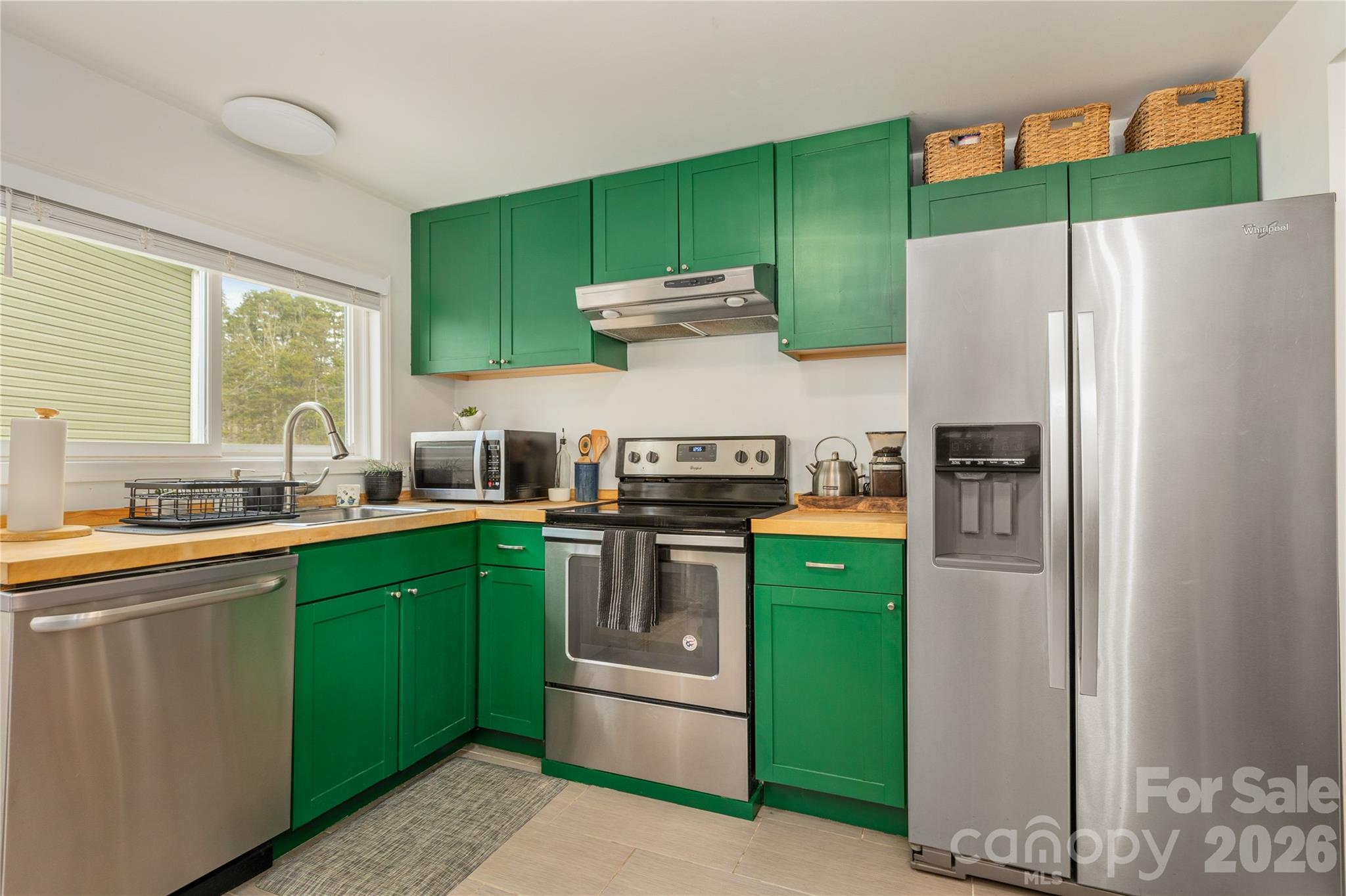 5 Shadowlawn Drive Property Photo 8