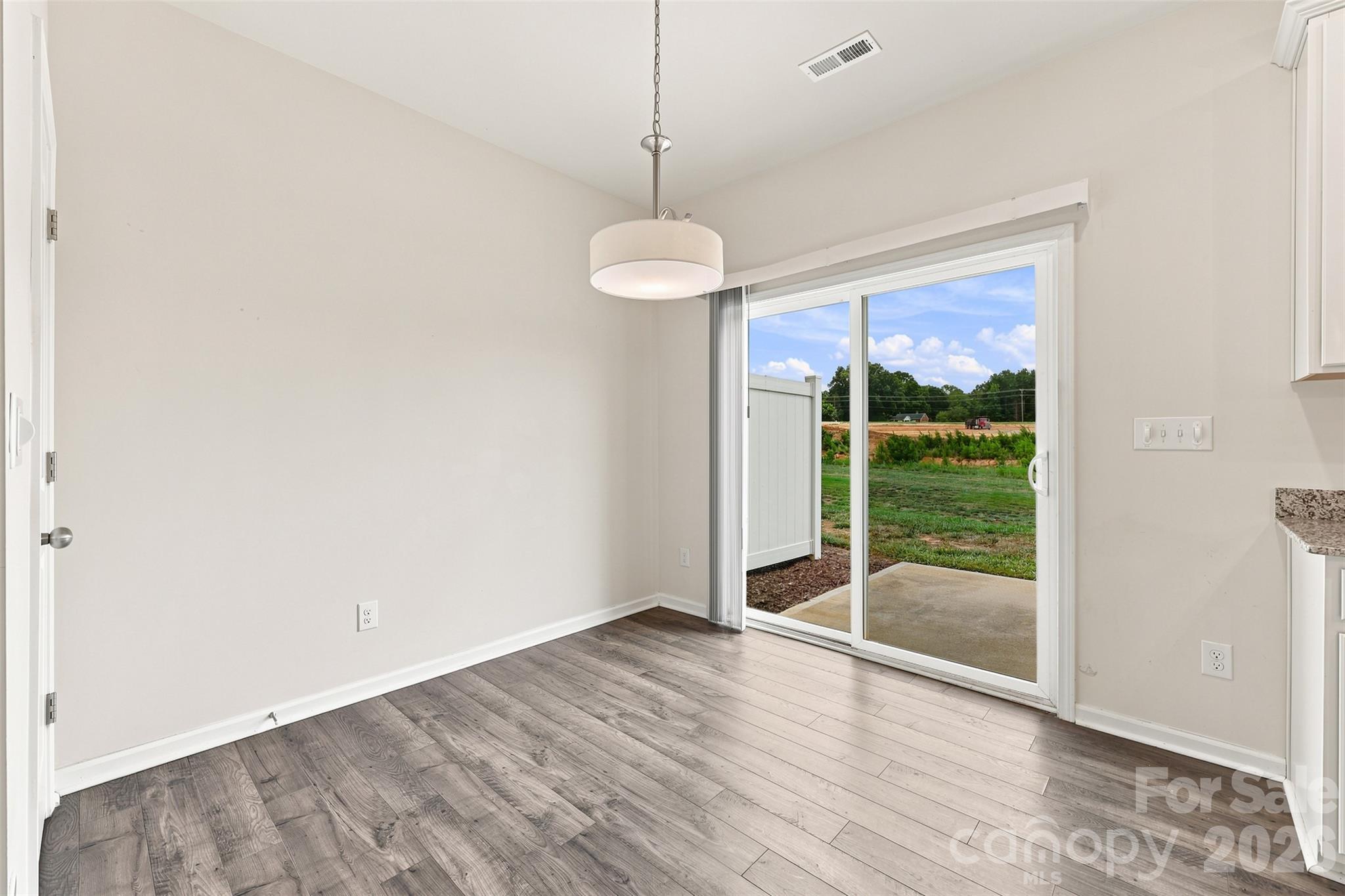 8139 Sheffield Drive Property Photo 8