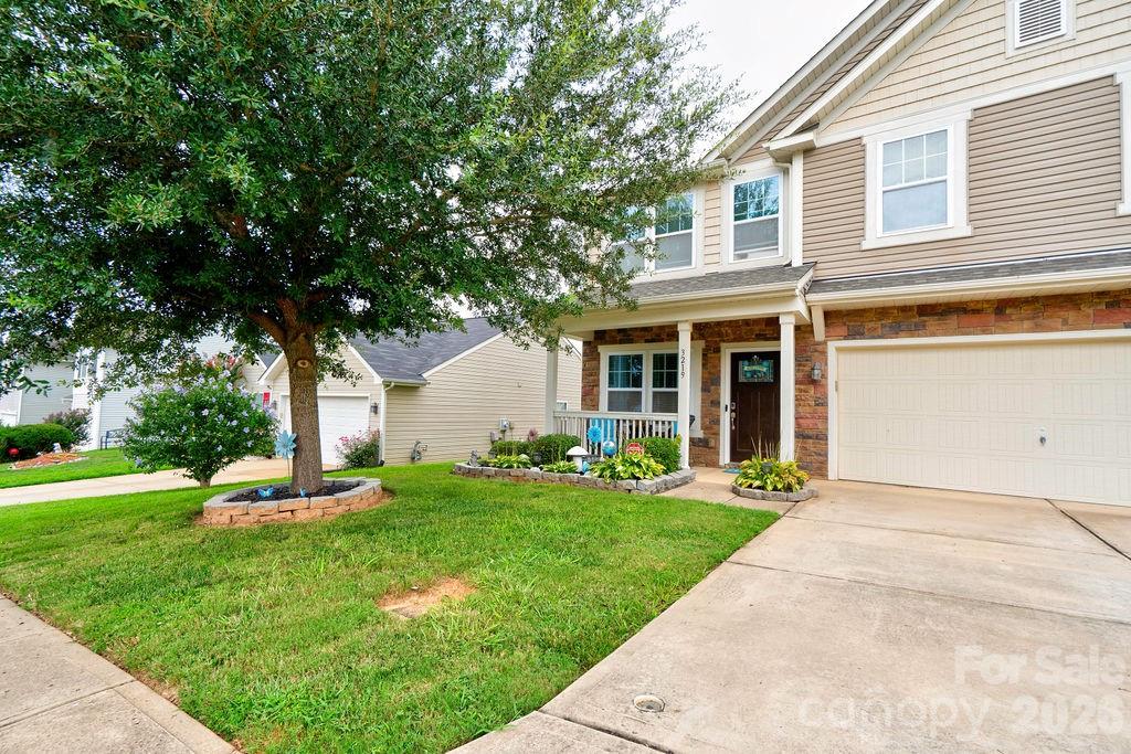 3219 Pikes Peak Drive Property Photo 2