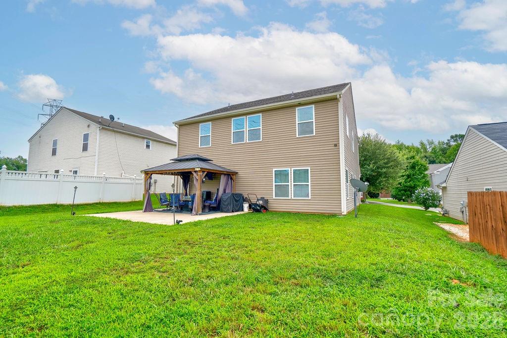 3219 Pikes Peak Drive Property Photo 10