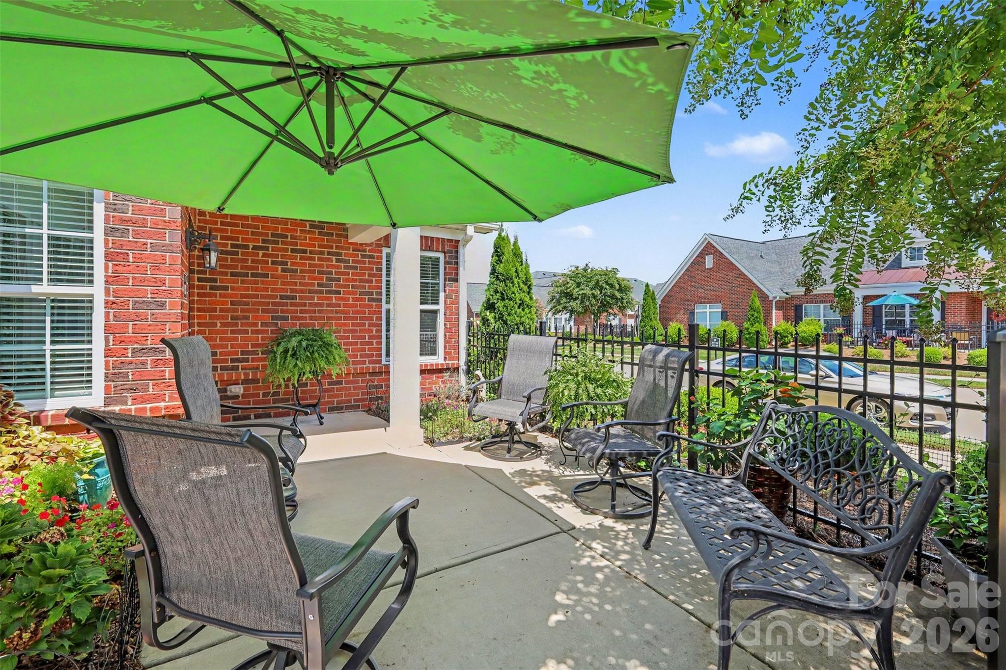 123 Adelaide Way Property Photo 2