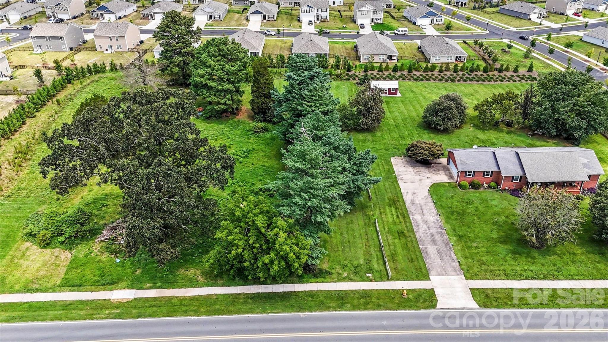 495 Perry Road Property Photo 4