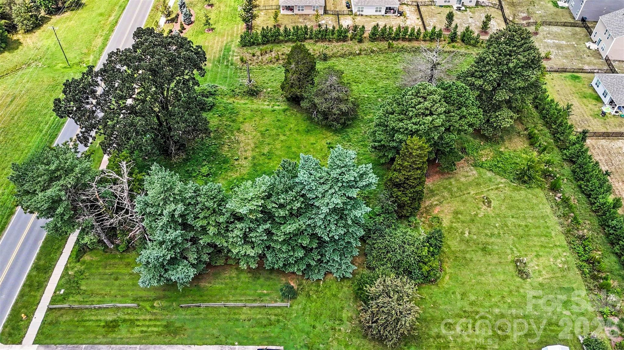 495 Perry Road Property Photo 5