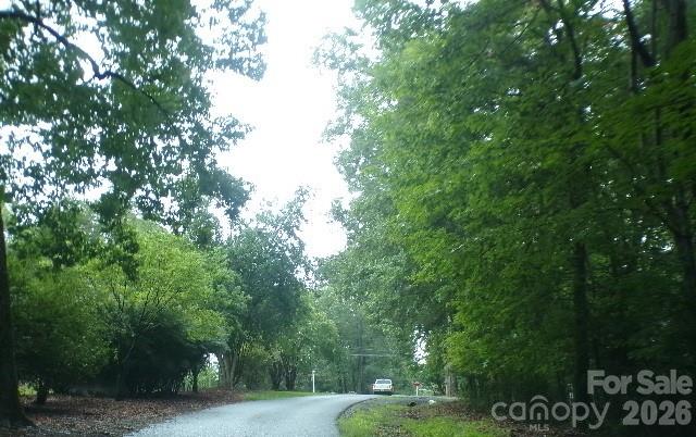 337 Woodrun Drive Property Photo 3
