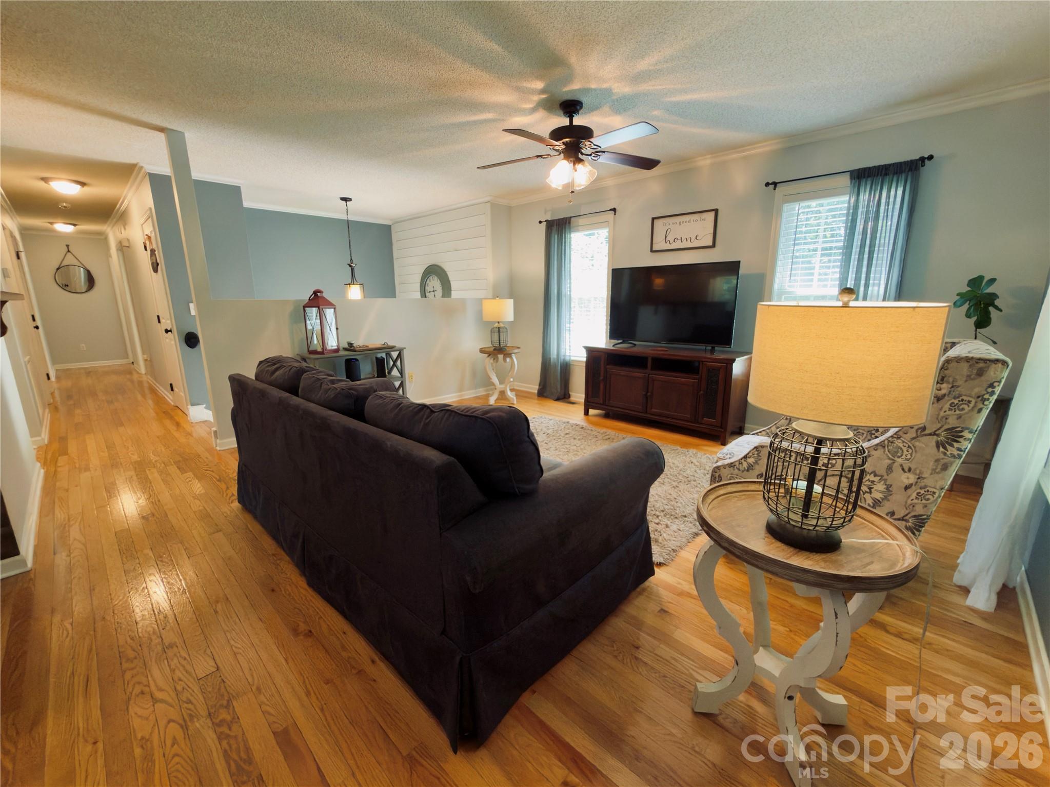 2031 Cam Drive Property Photo 10