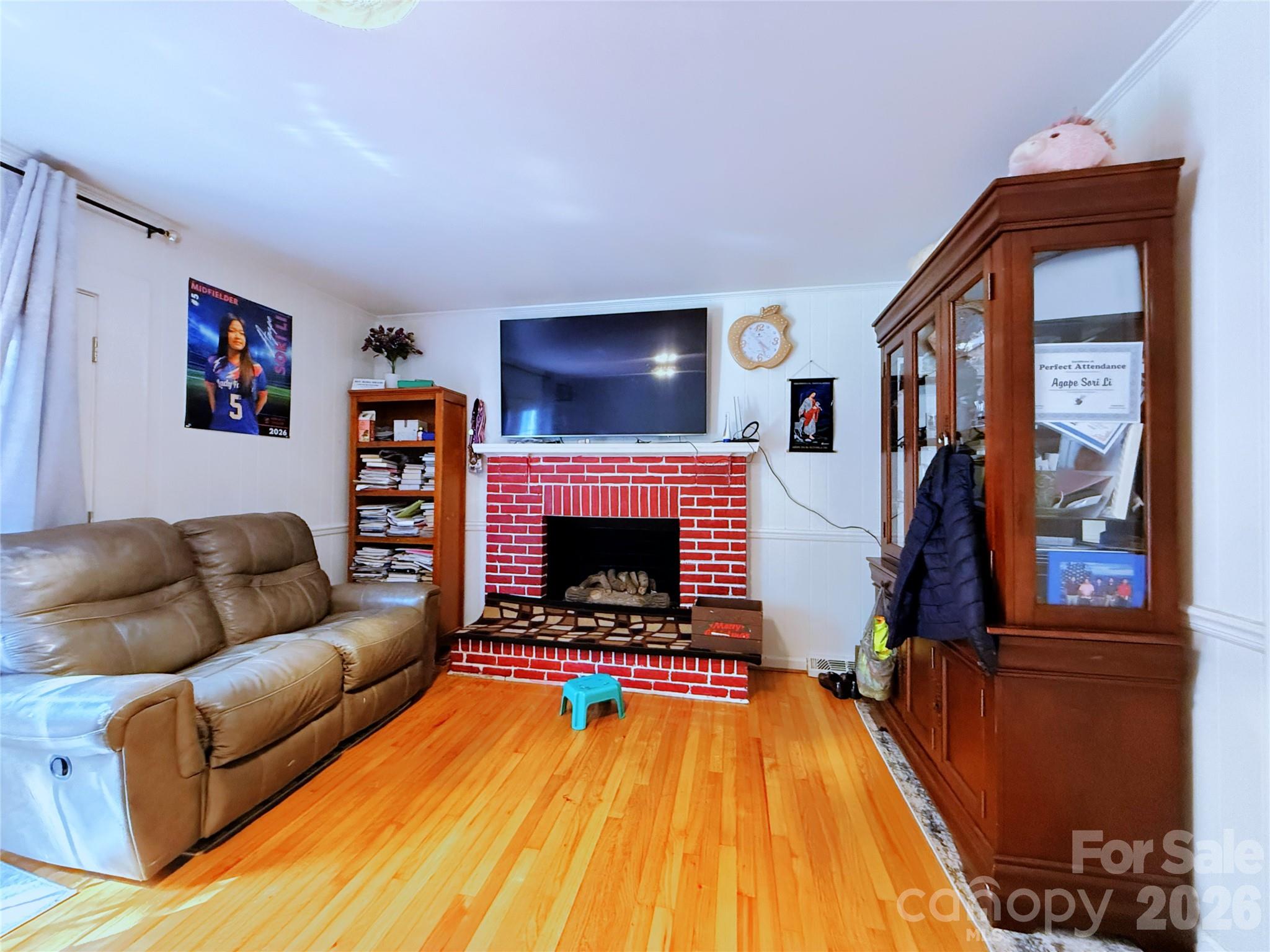 6824 Marlbrook Drive Property Photo 5