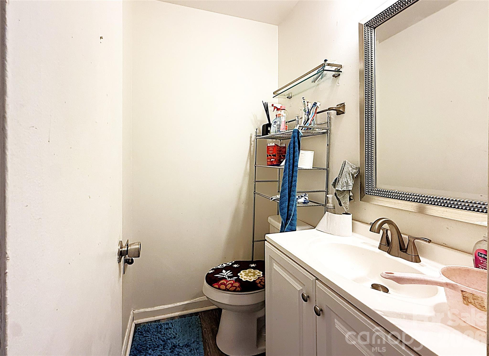 6824 Marlbrook Drive Property Photo 6