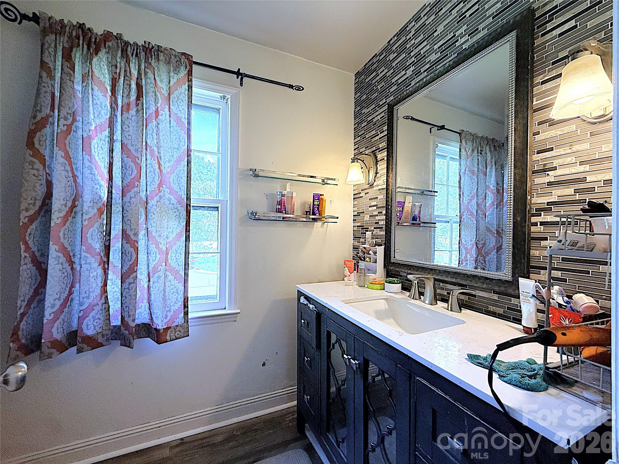 6824 Marlbrook Drive Property Photo 12