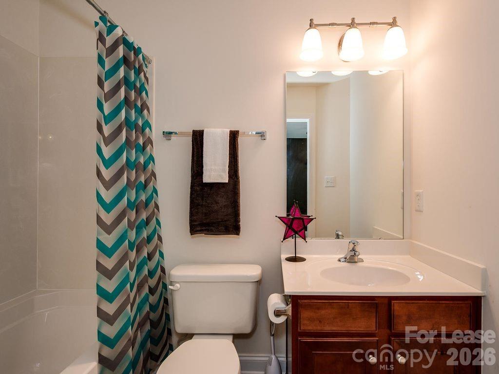 301 Hurston Circle Property Photo 8
