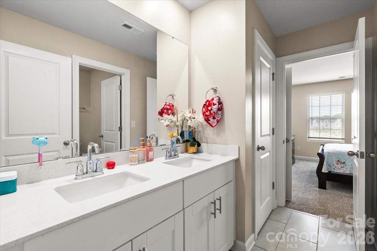 613 Cedar Knoll Circle Property Photo 26