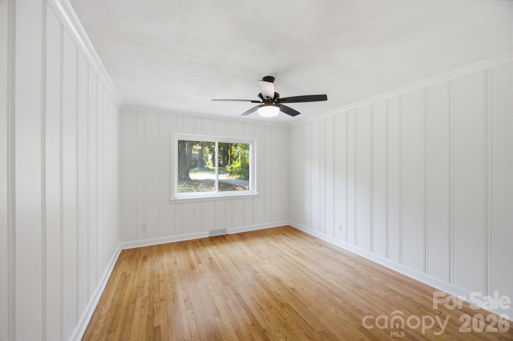 943 Hickory Nut Street Property Photo 18