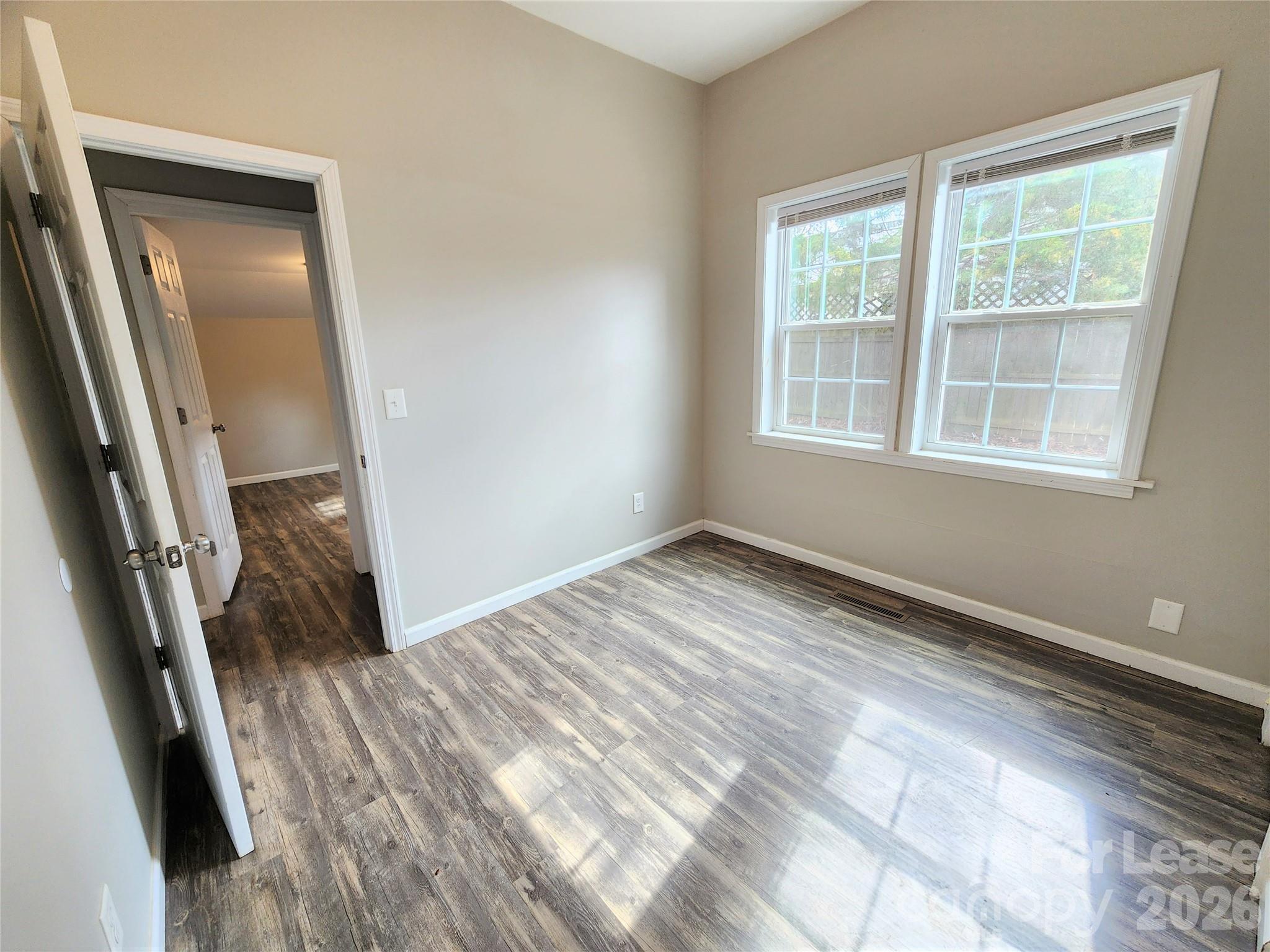 1423 Oakshade Avenue Property Photo 9