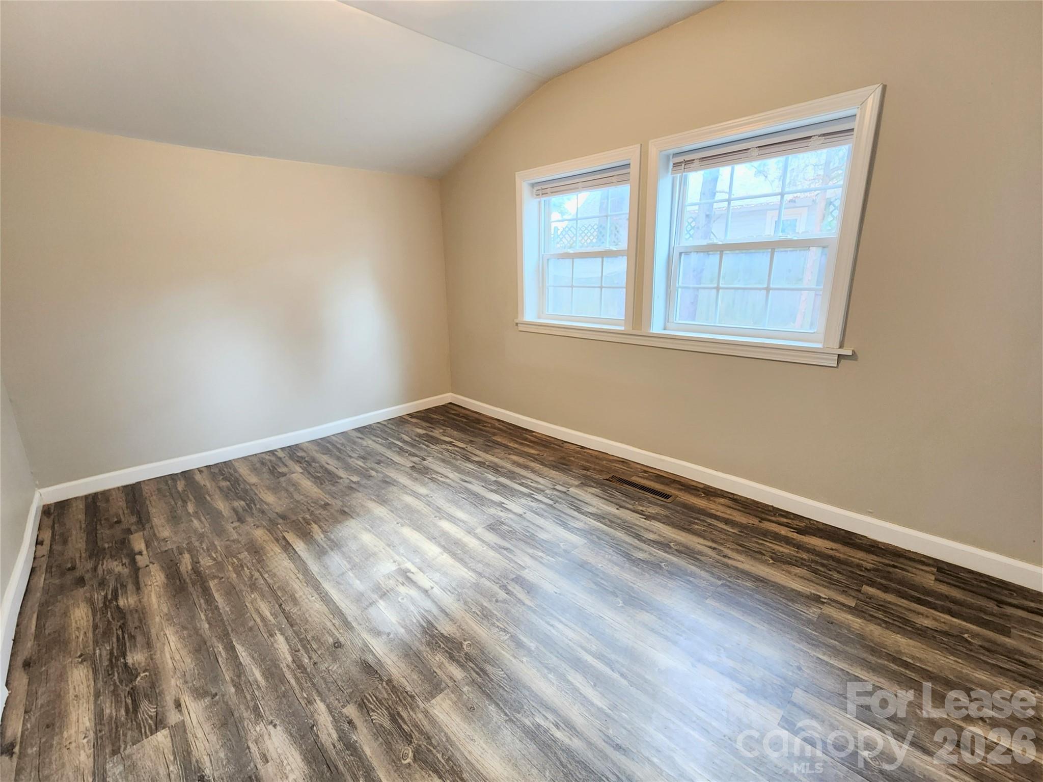 1423 Oakshade Avenue Property Photo 10