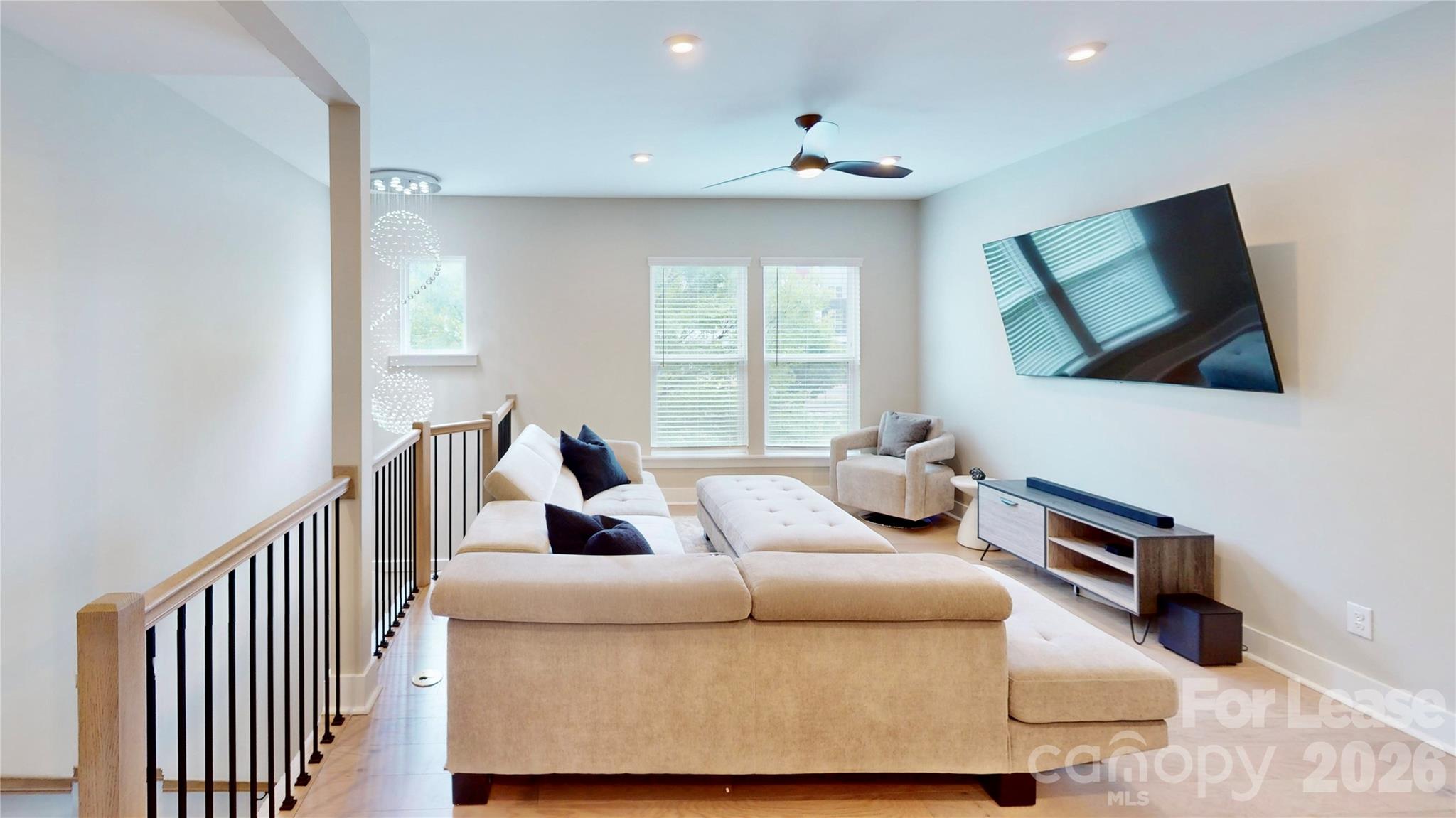 3804 Sky Haven Drive Property Photo 6