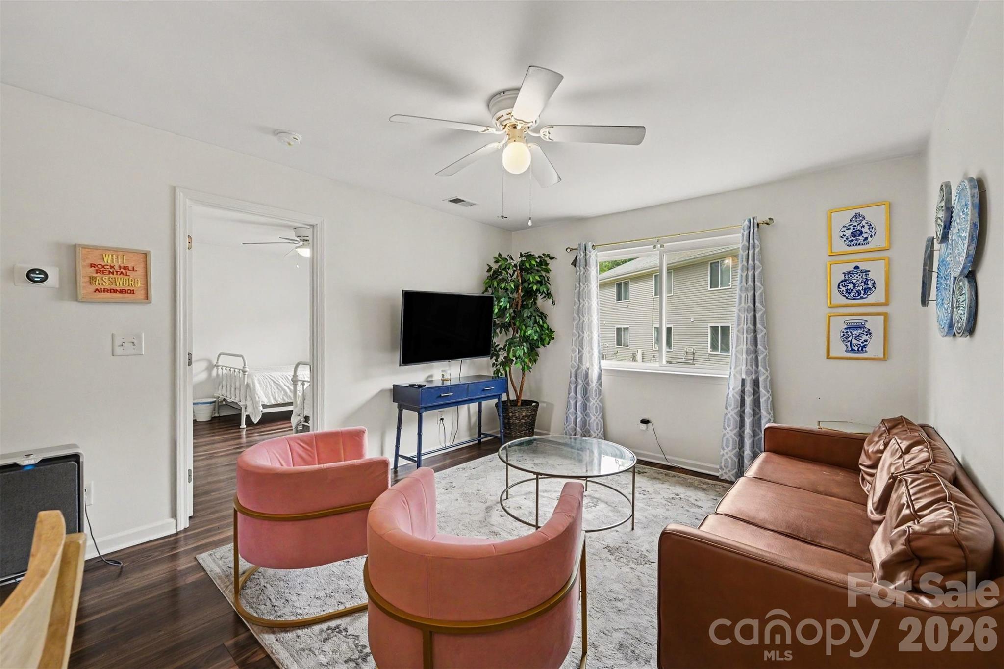1654 Eagles Place Property Photo 9