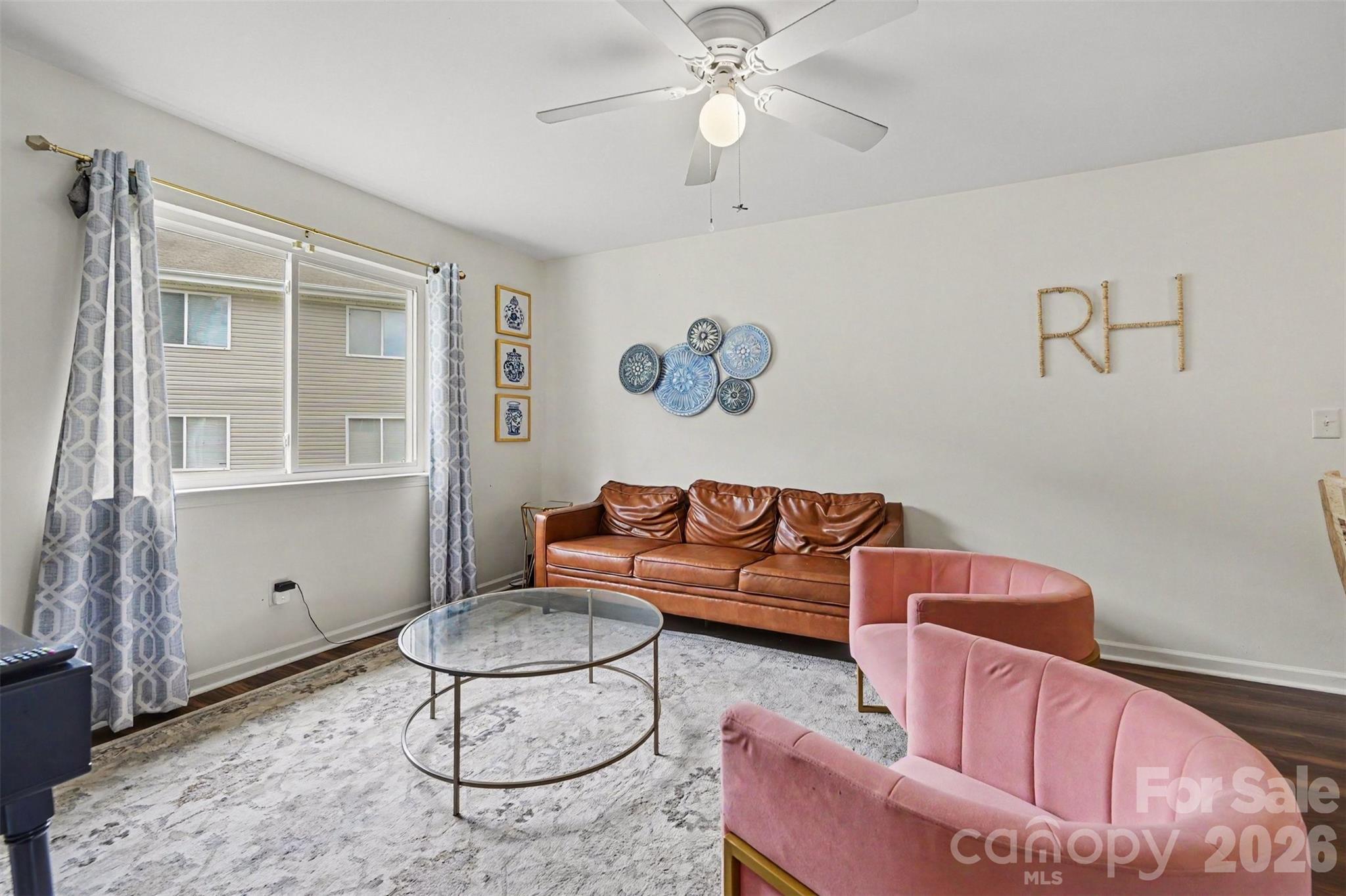 1654 Eagles Place Property Photo 10