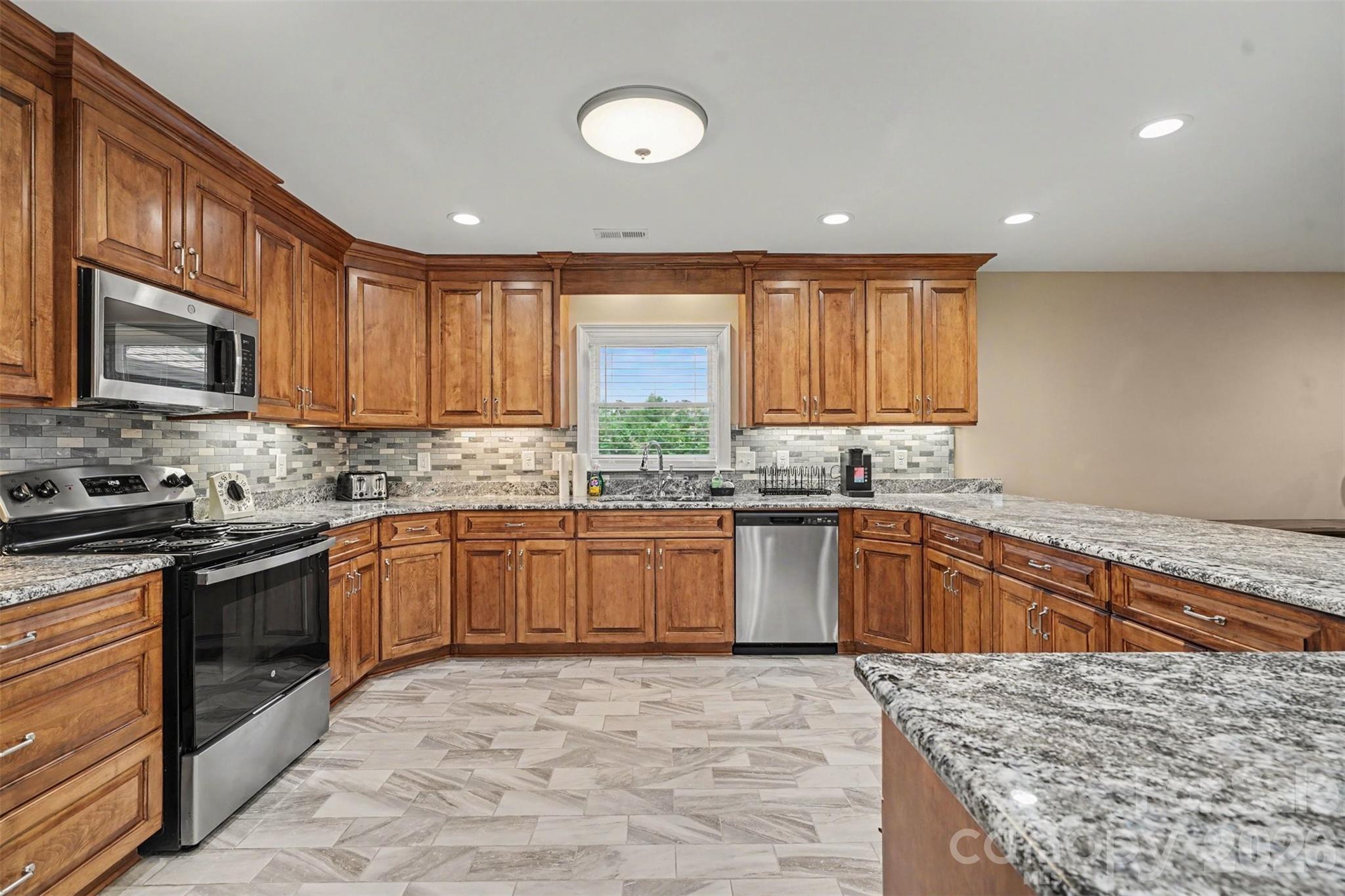 658 Hicks Hill Road Property Photo 1