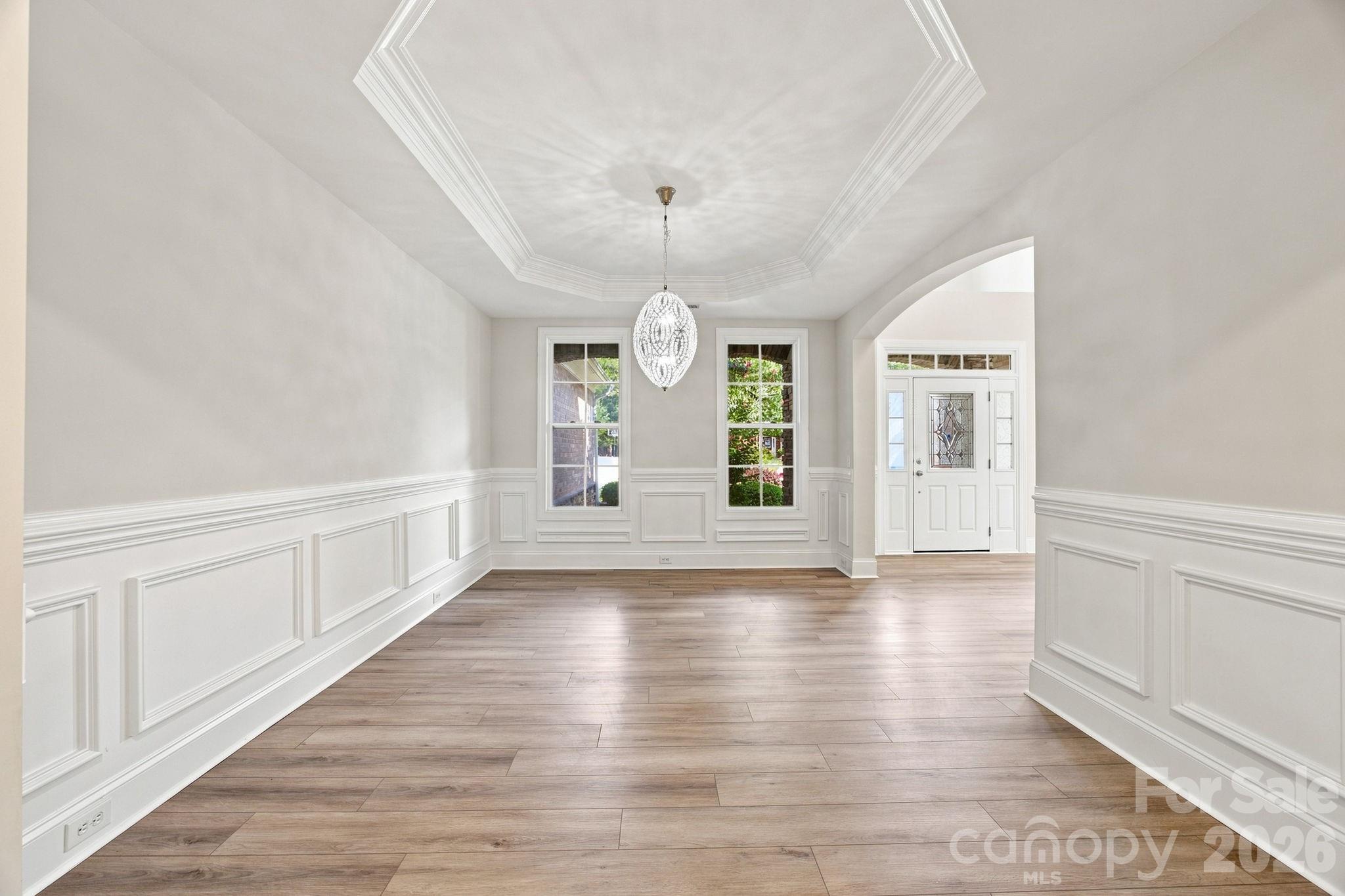 6812 S Creek Road Property Photo 12