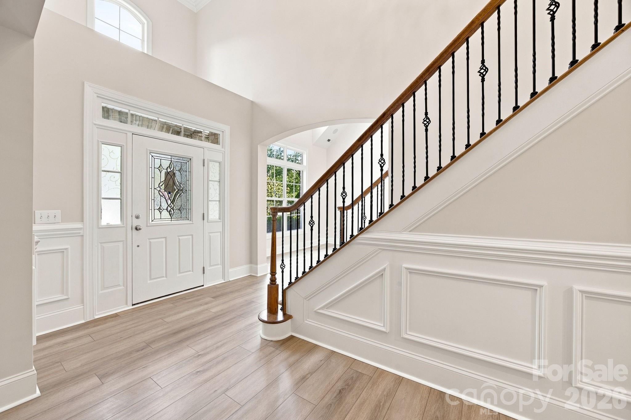 6812 S Creek Road Property Photo 13