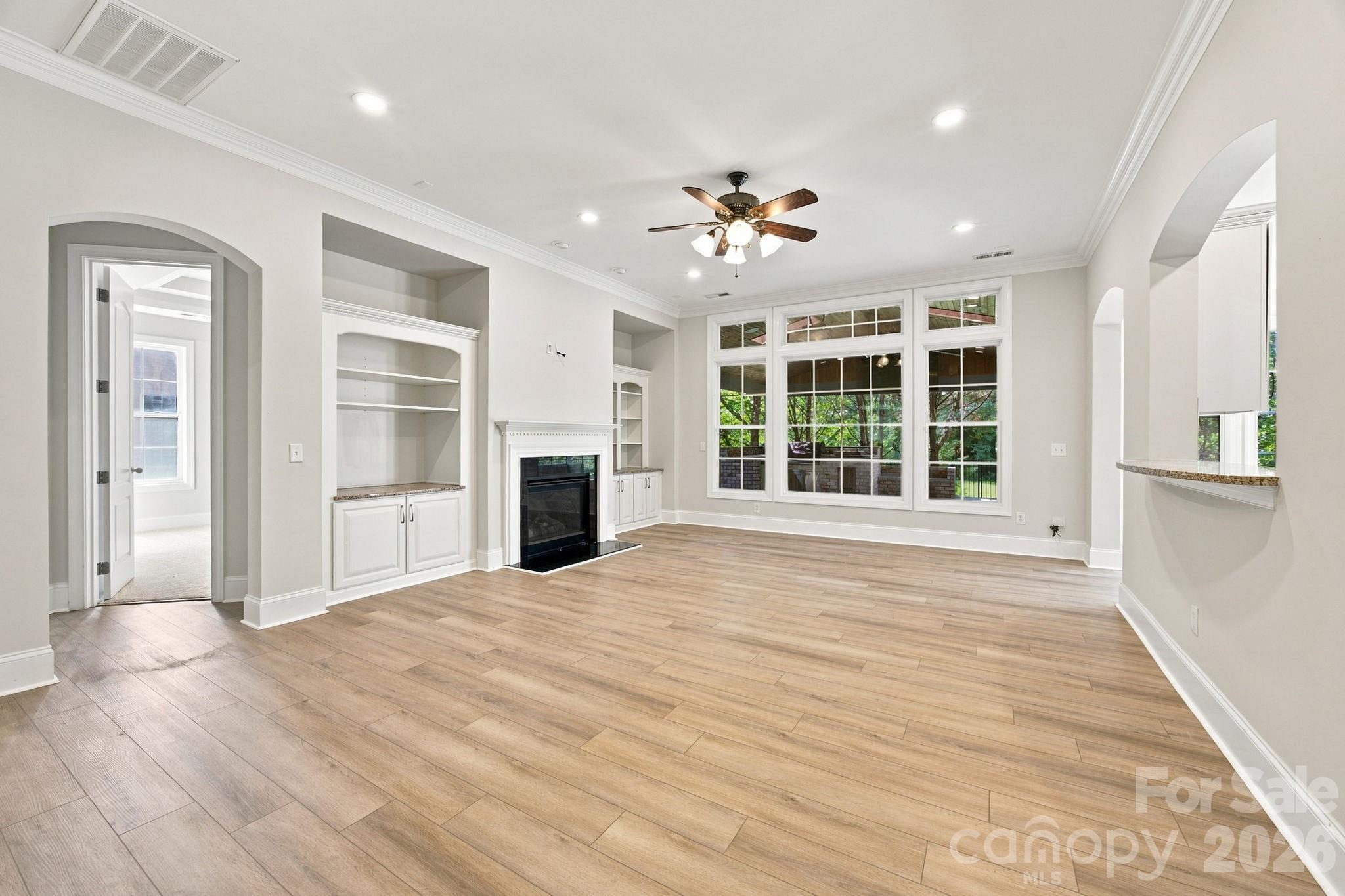 6812 S Creek Road Property Photo 14