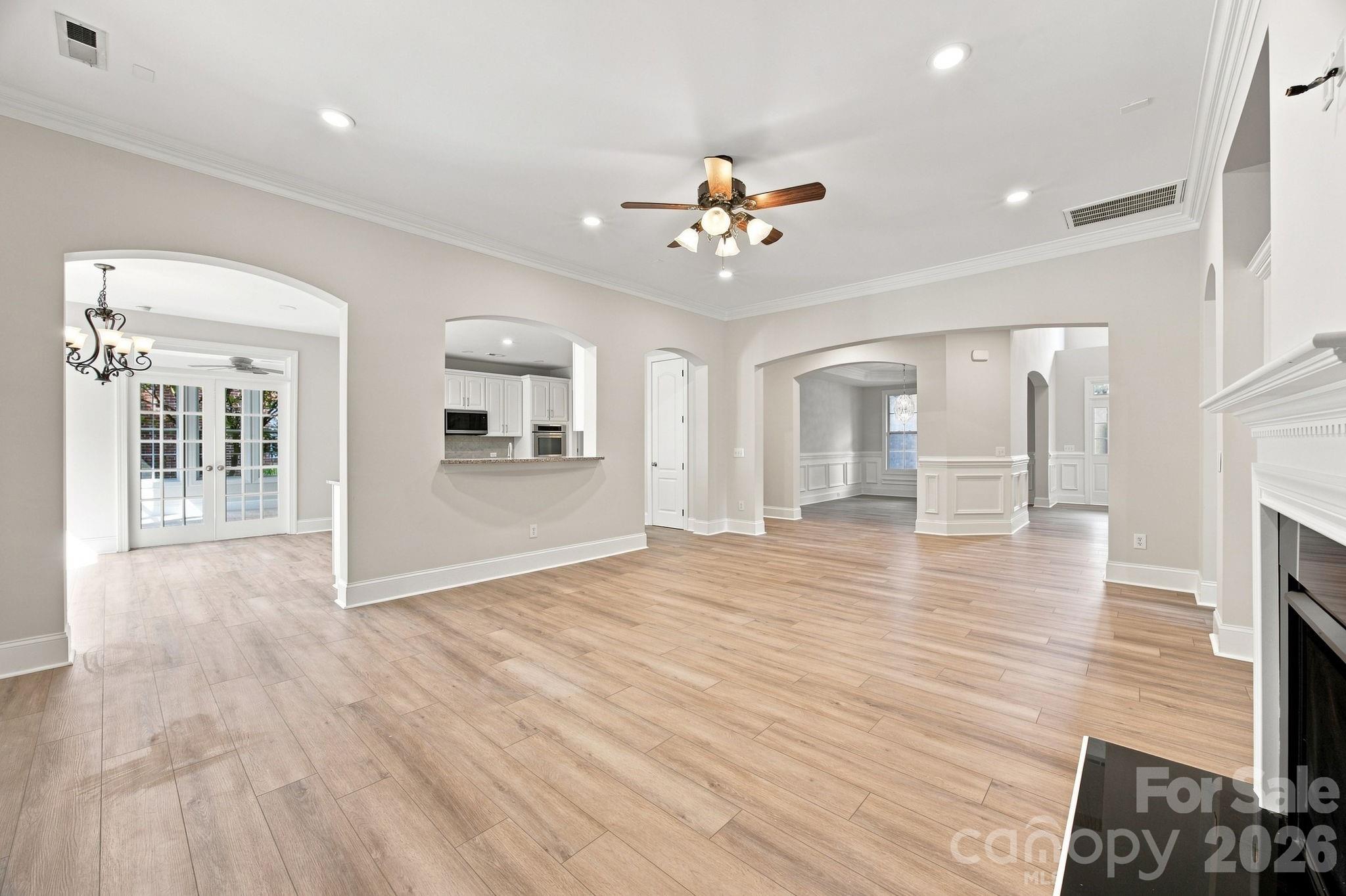 6812 S Creek Road Property Photo 15