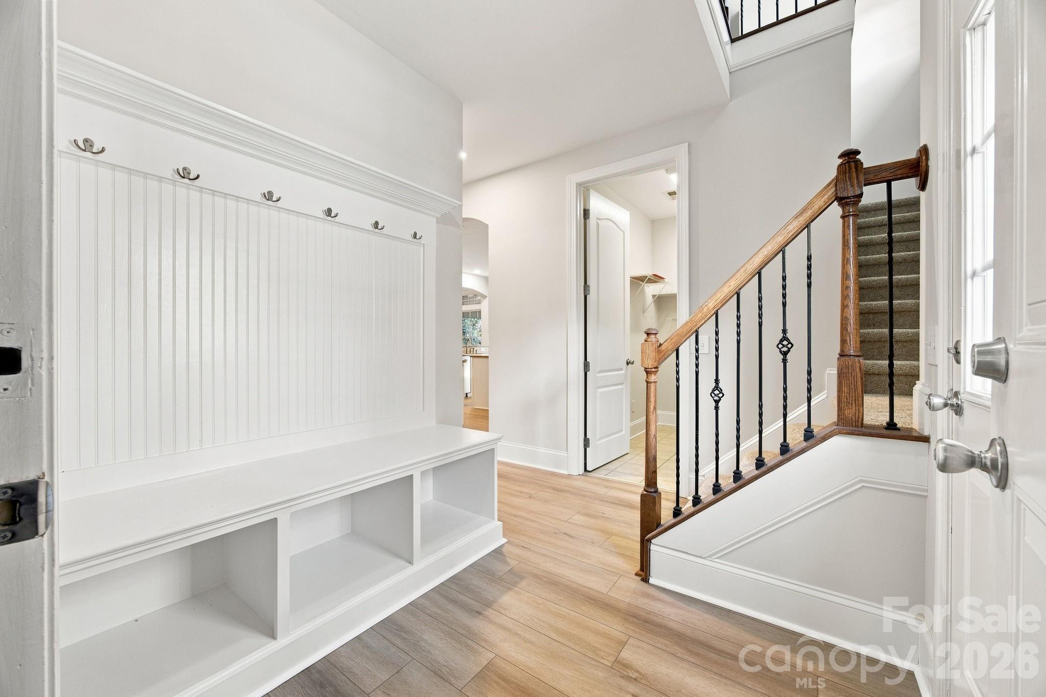 6812 S Creek Road Property Photo 21
