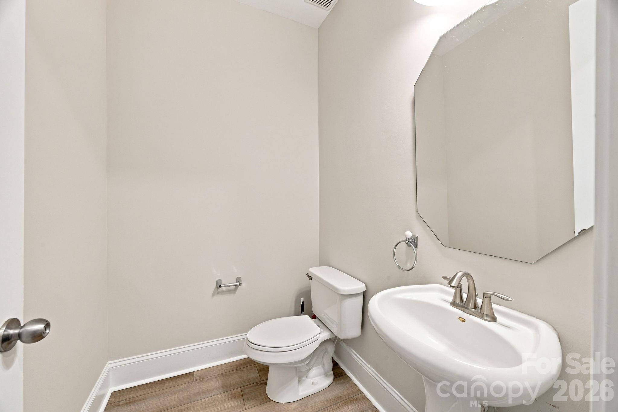 6812 S Creek Road Property Photo 22