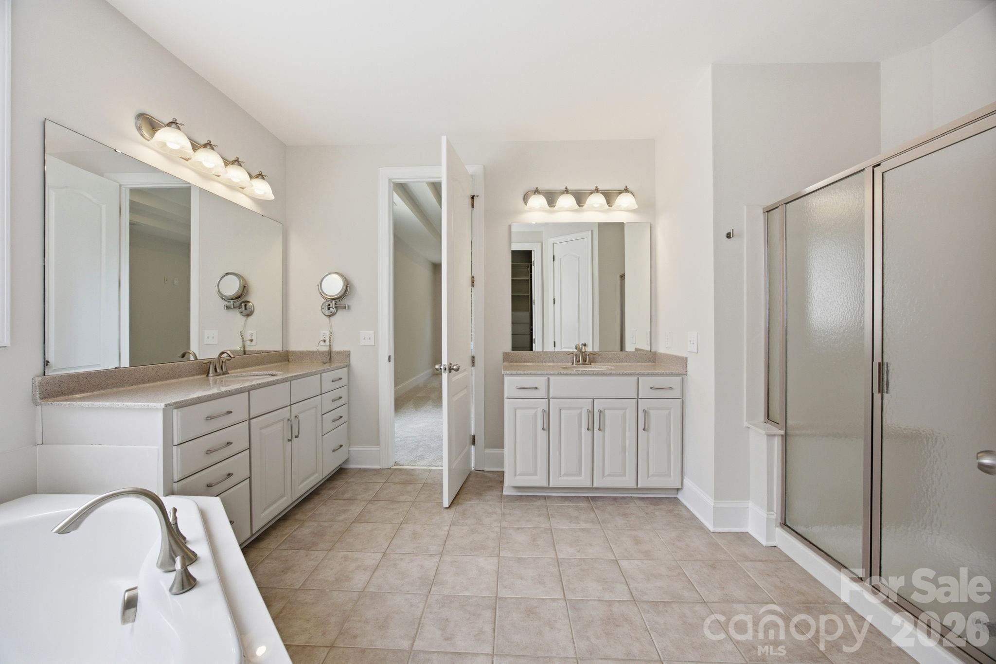 6812 S Creek Road Property Photo 27