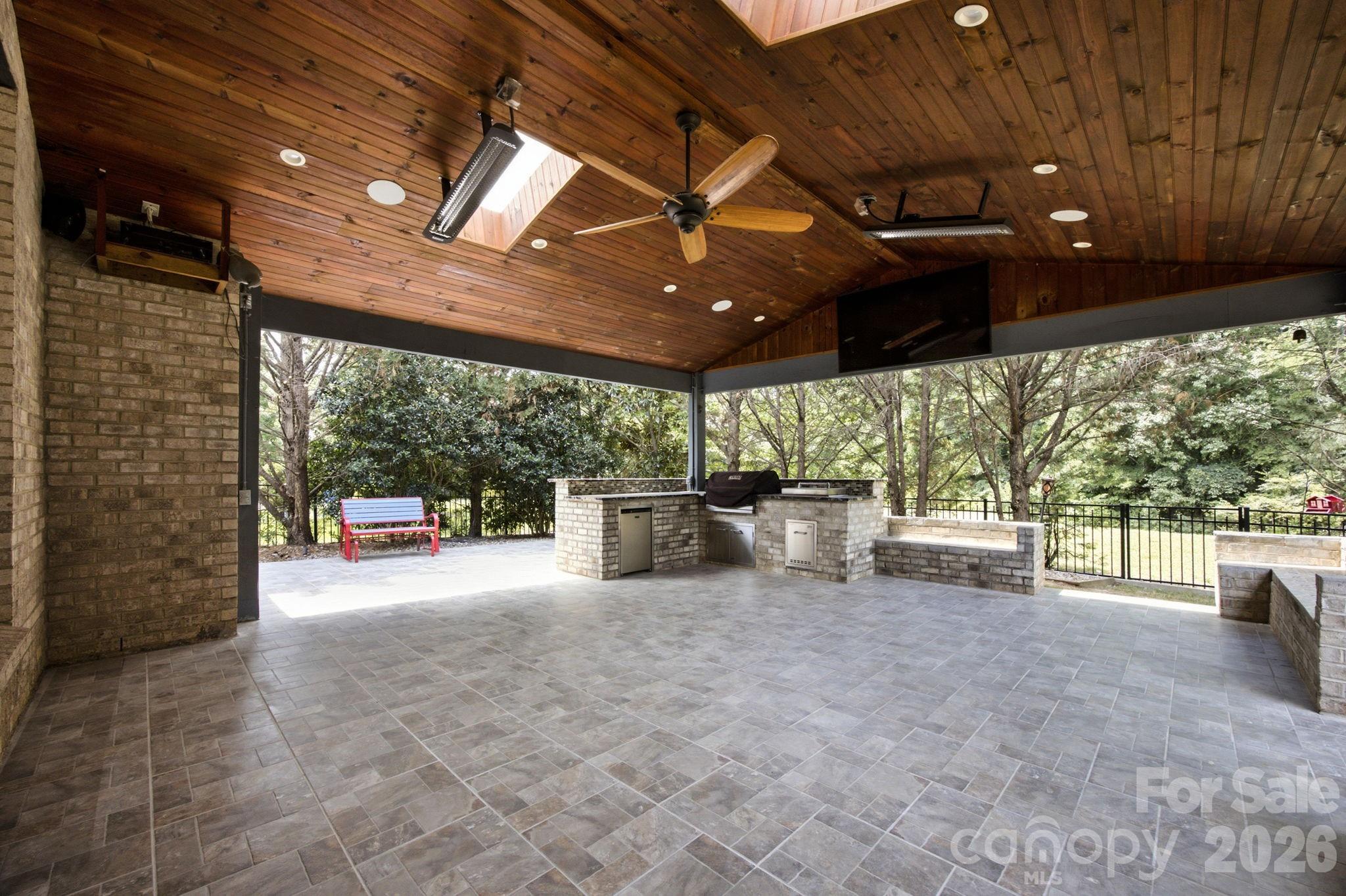 6812 S Creek Road Property Photo 41