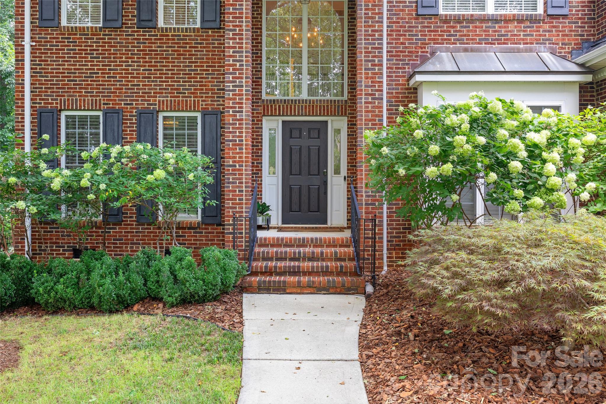 1607 Crestgate Drive Property Photo 3