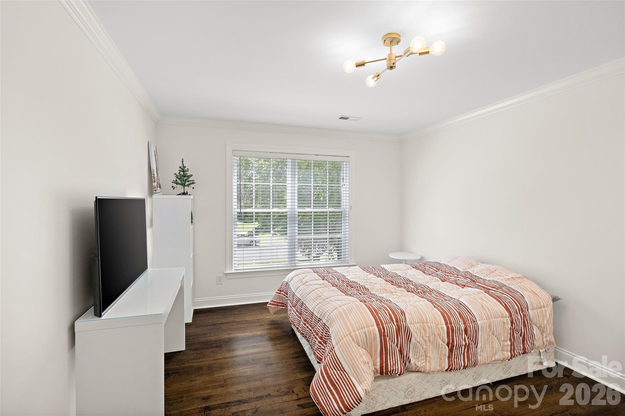 1607 Crestgate Drive Property Photo 22
