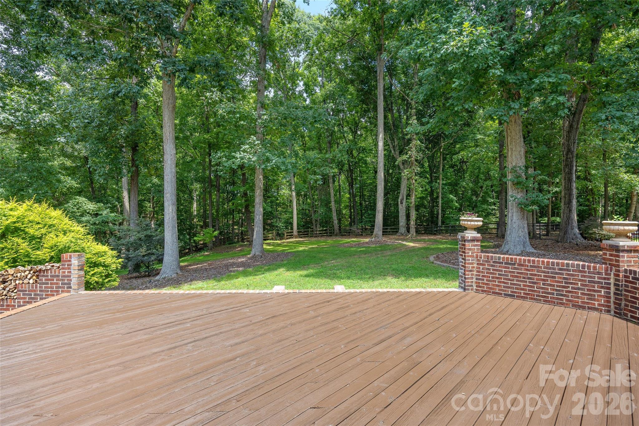 1607 Crestgate Drive Property Photo 26