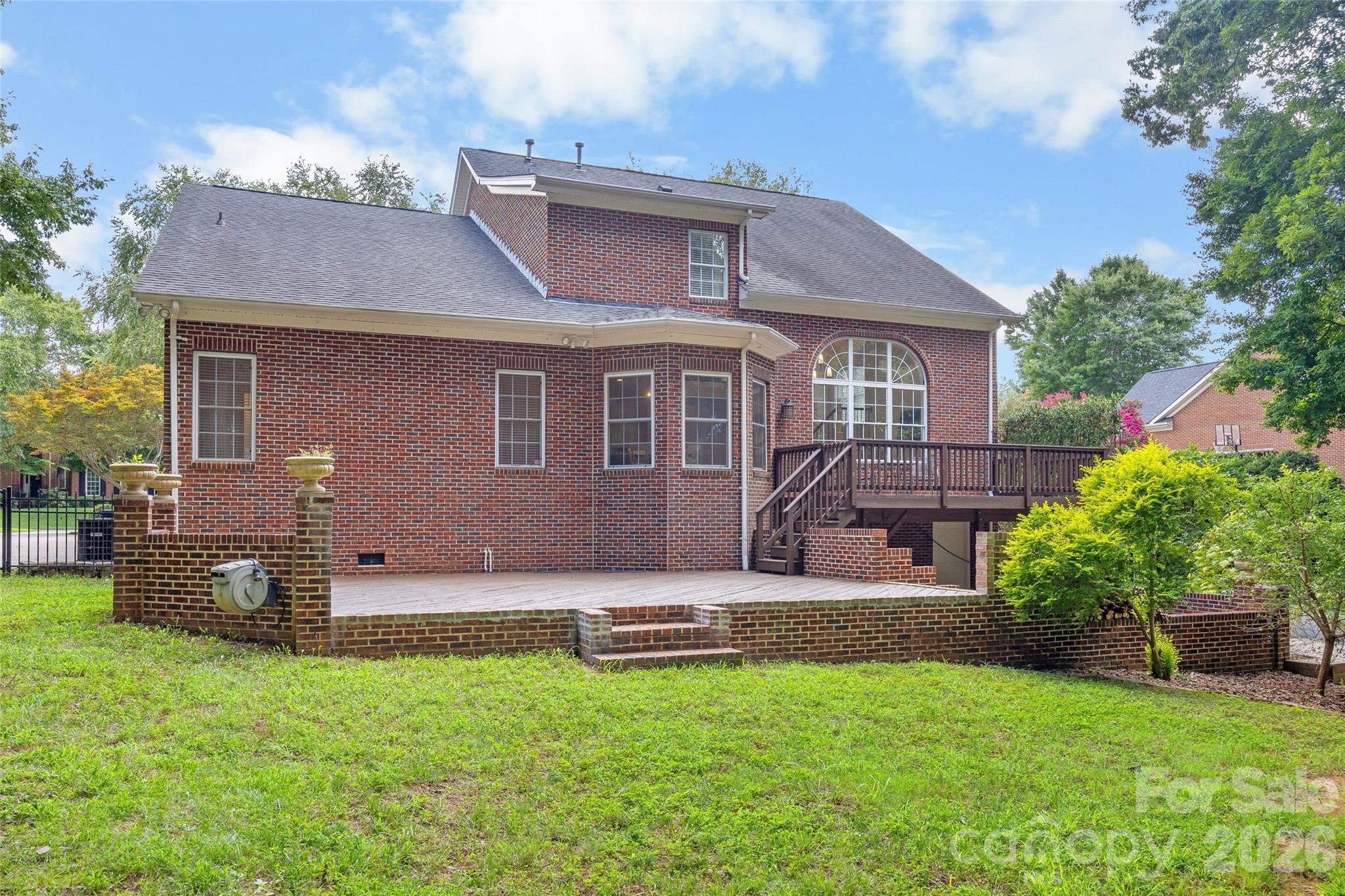 1607 Crestgate Drive Property Photo 28